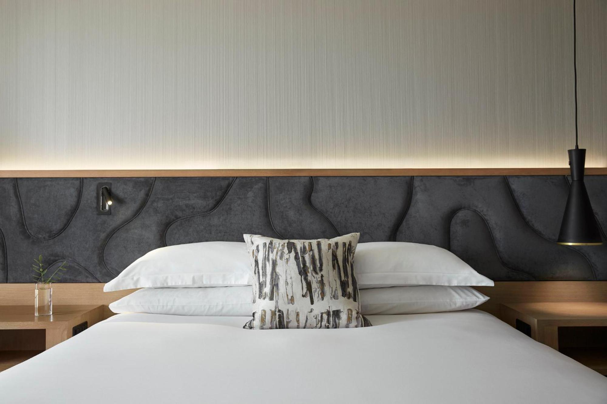 Premium King Room View