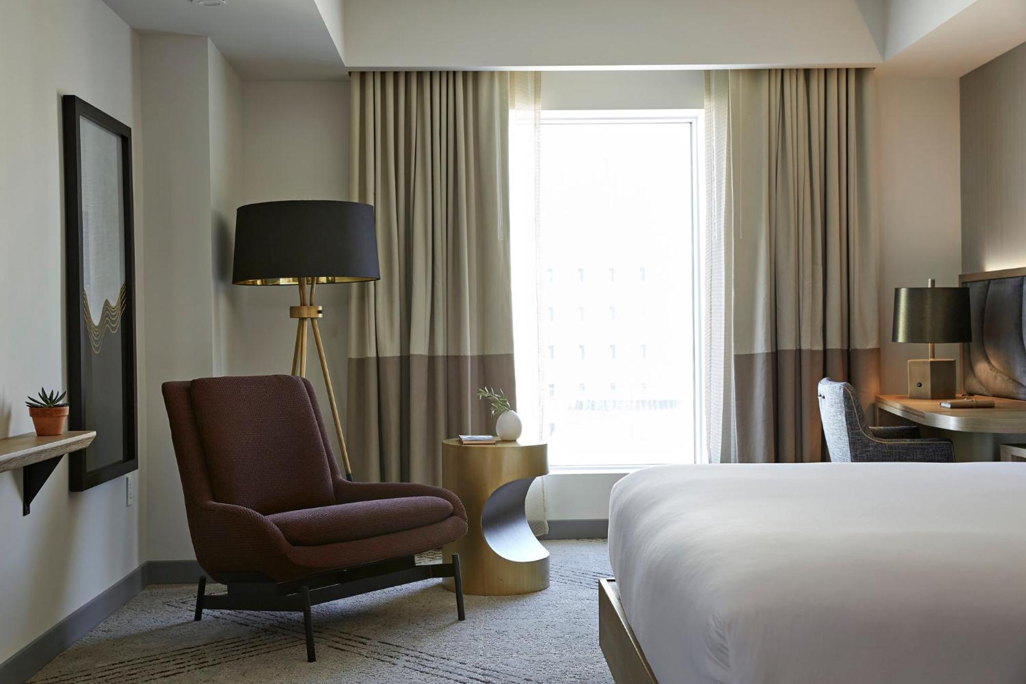 Essential King Room View