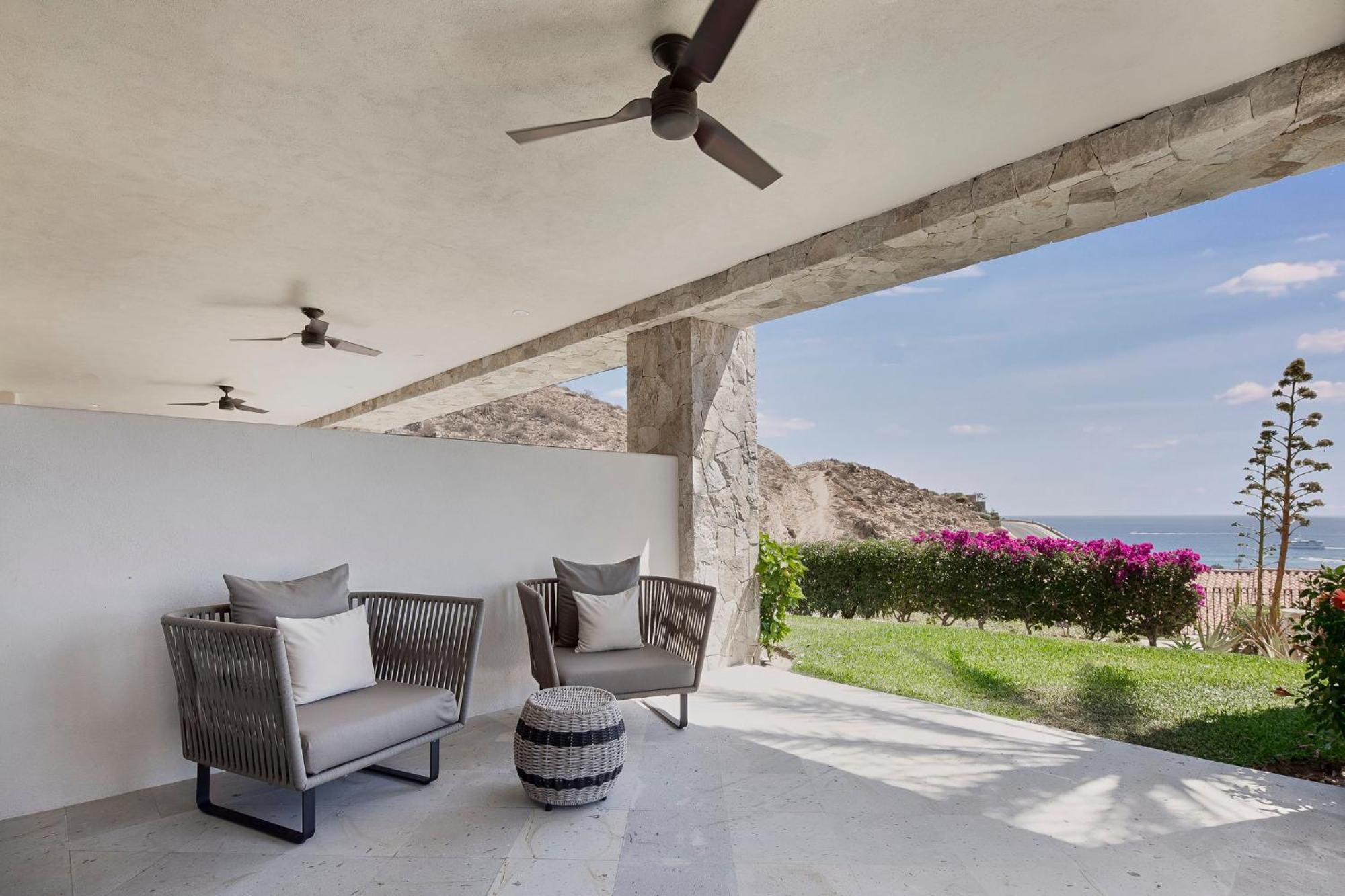 Two-Bedroom Apartment Ocean View