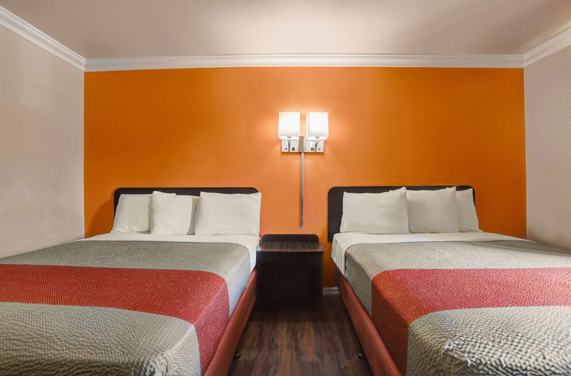 Deluxe Queen Room Two Queen Beds Non-Smoking