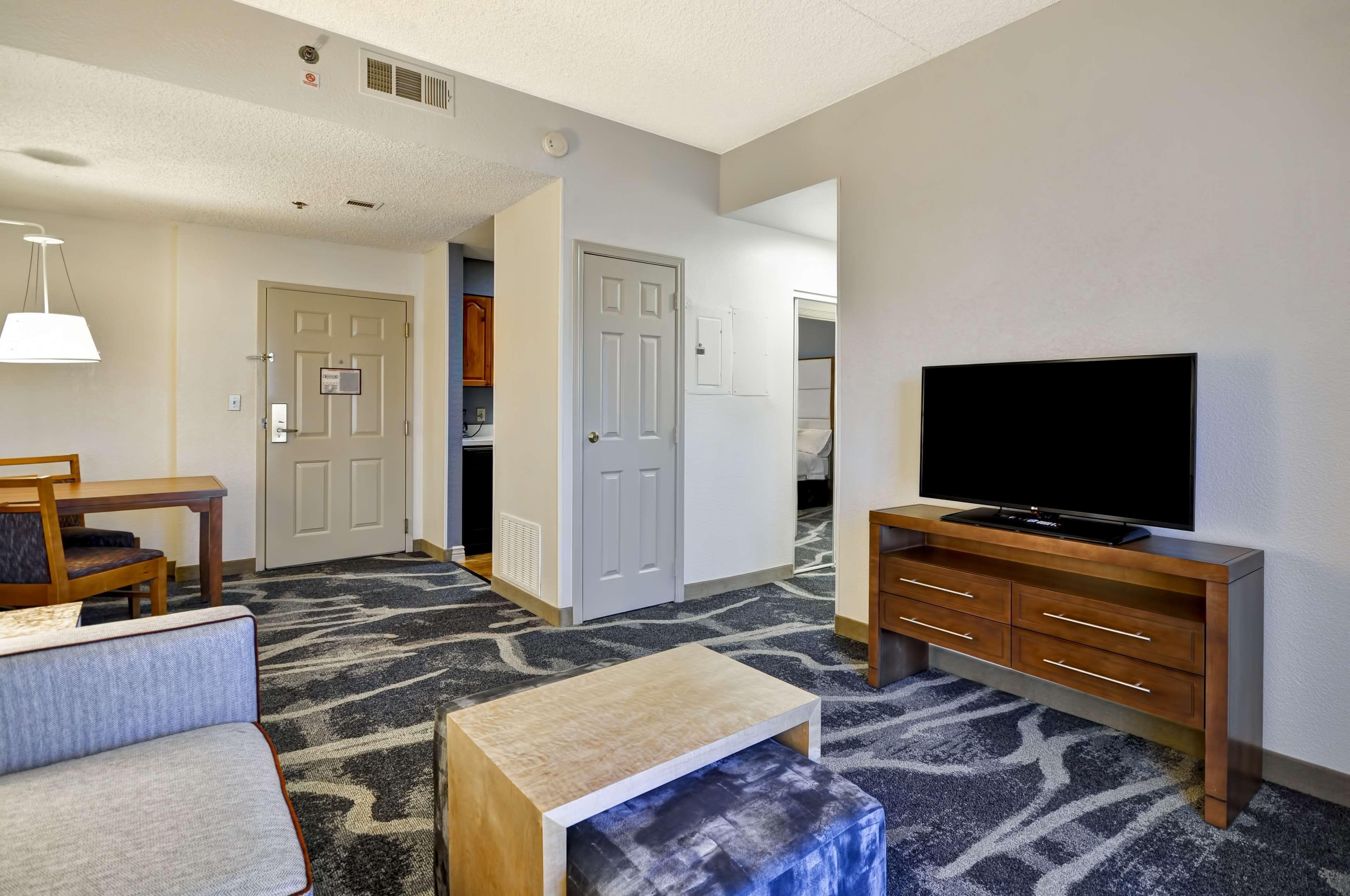 One-Bedroom King Suite Non-Smoking
