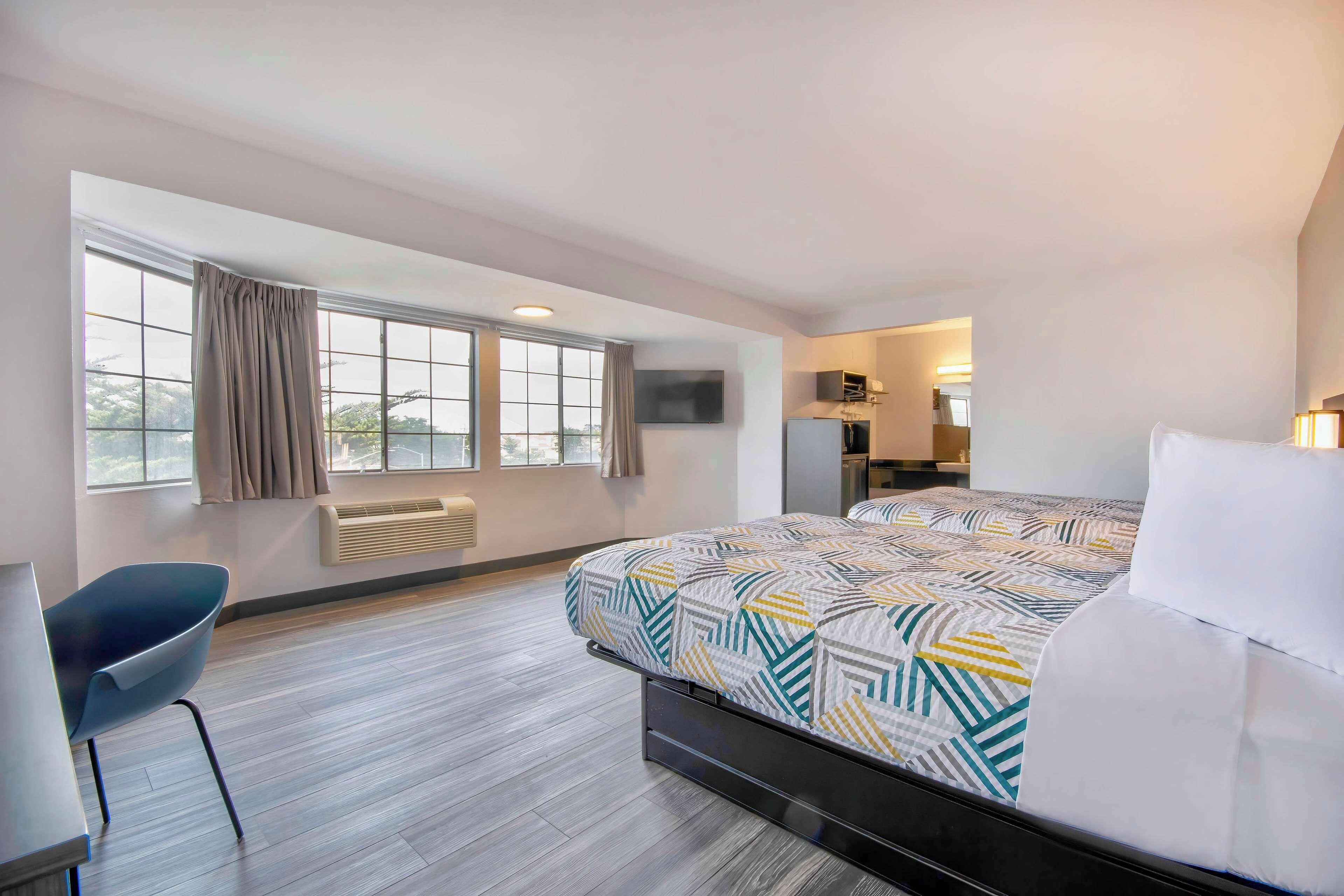 Premium Quadruple Room