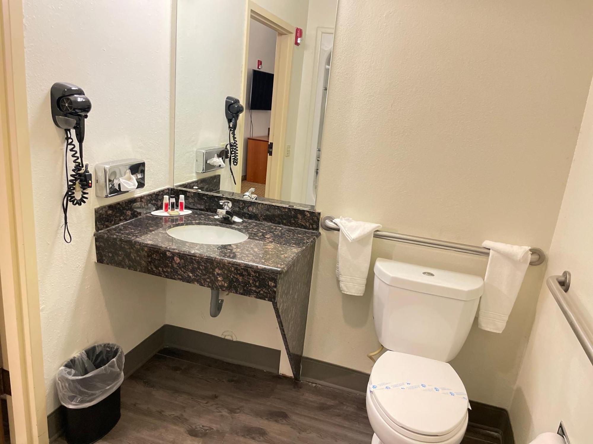 King Room Roll Shower Mobility or Hearing Accessible Non-Smoking
