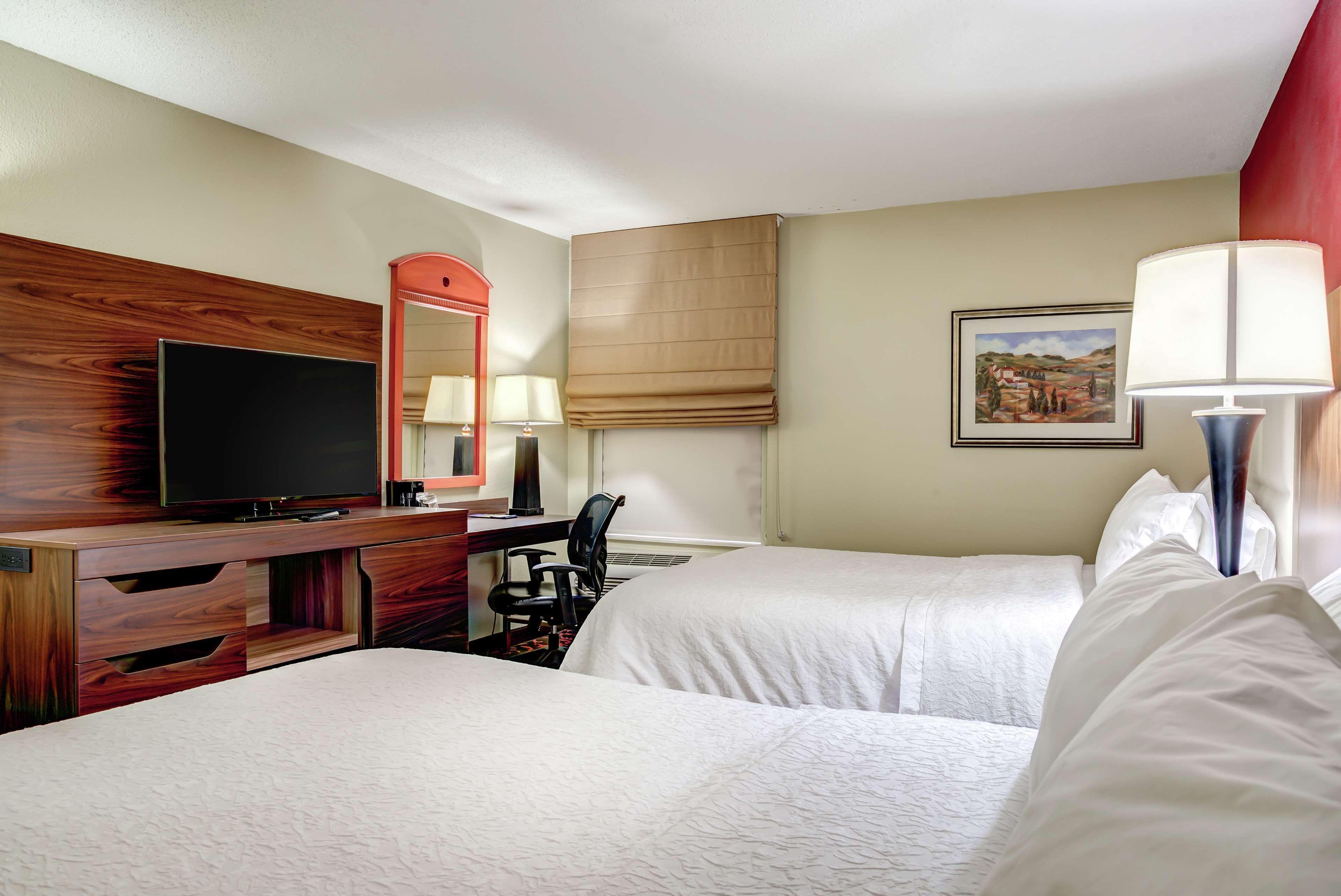 Room Two Queen Beds Non-Smoking