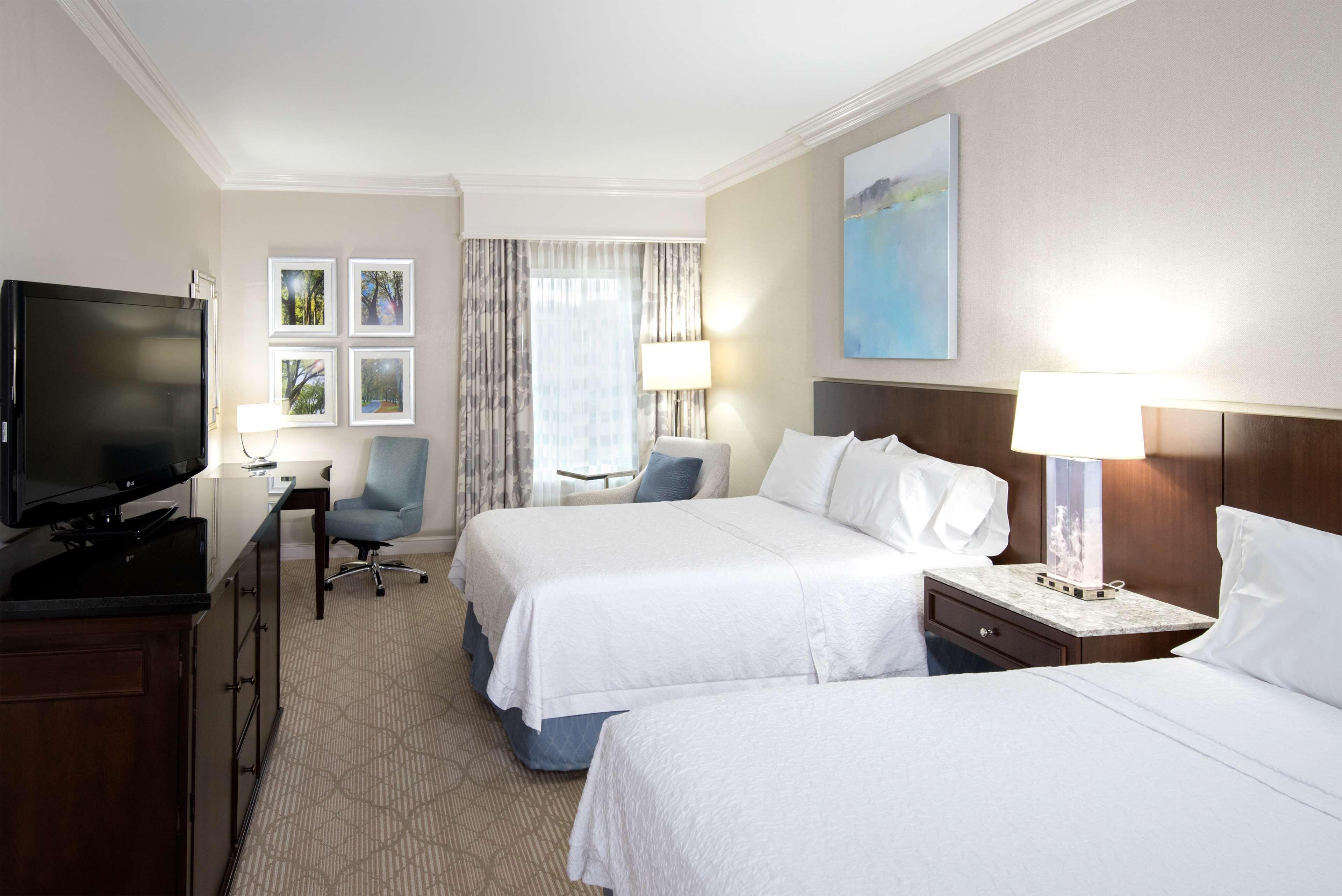 Queen Room Two Queen Beds Hearing Access or Non-Smoking