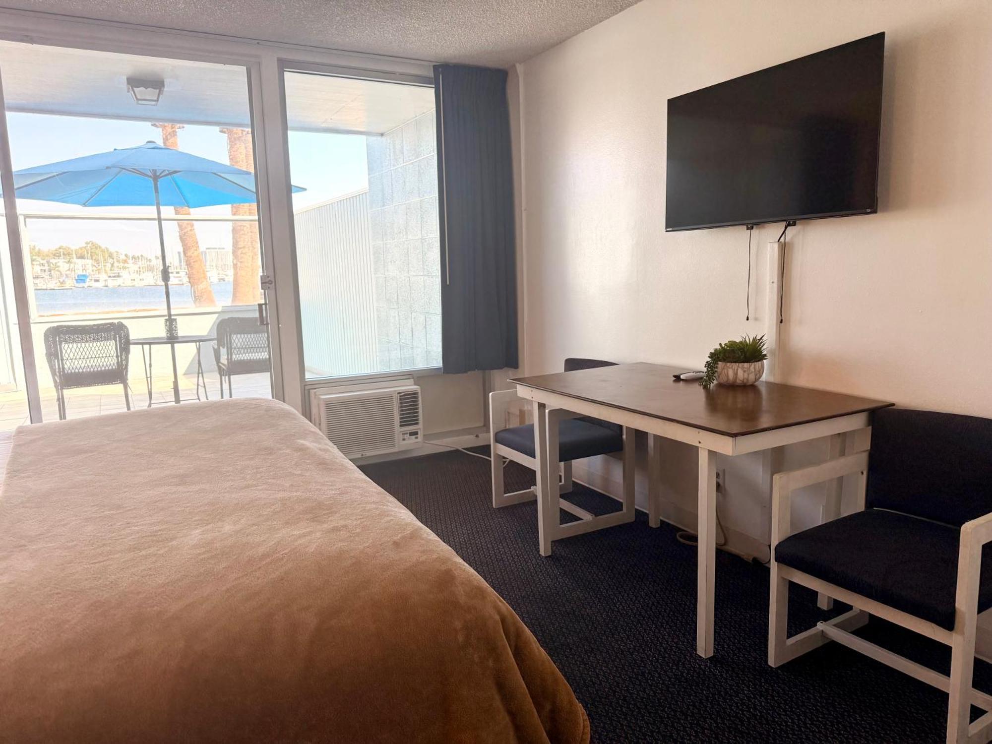 Queen Room Sea View