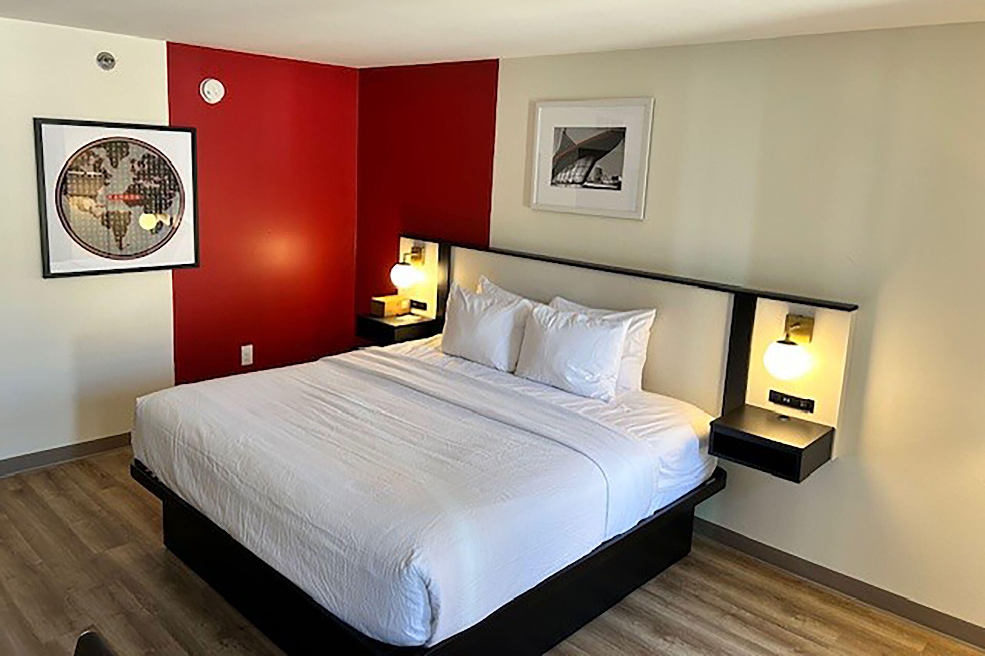 Queen Room Two Queen Beds Non-Smoking