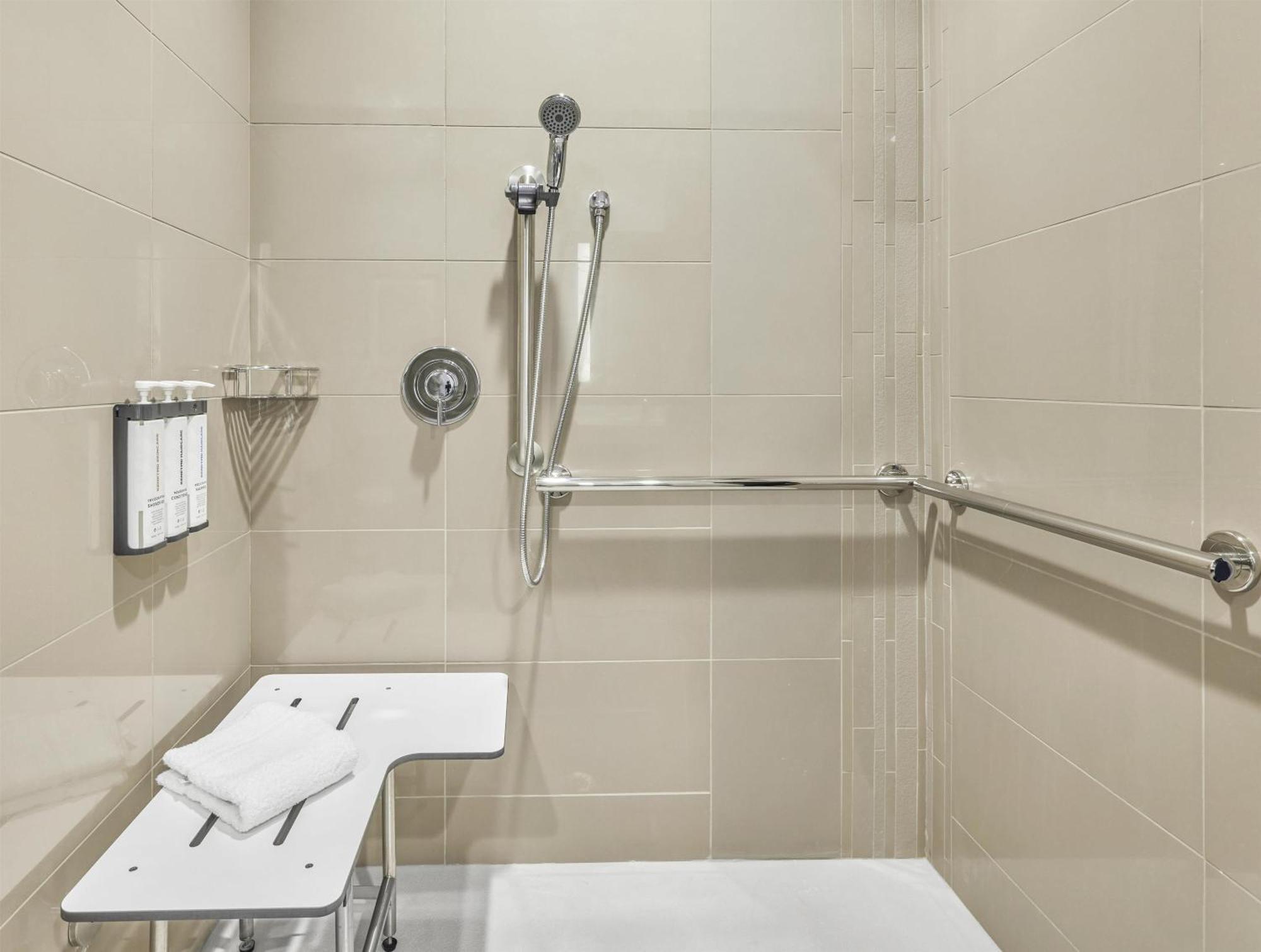 Den King Room Roll Shower Disability Access