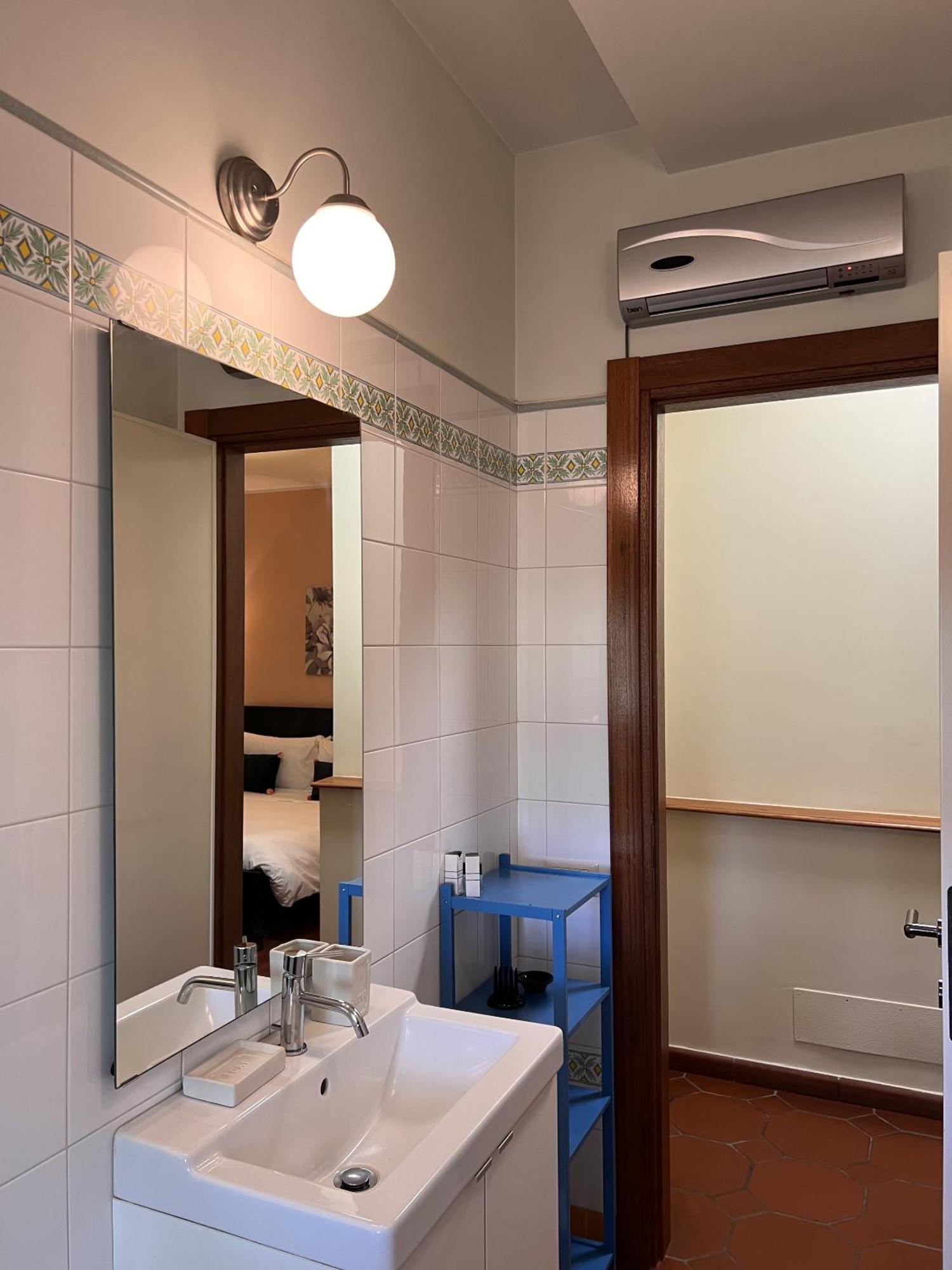 Standard Double Suite
