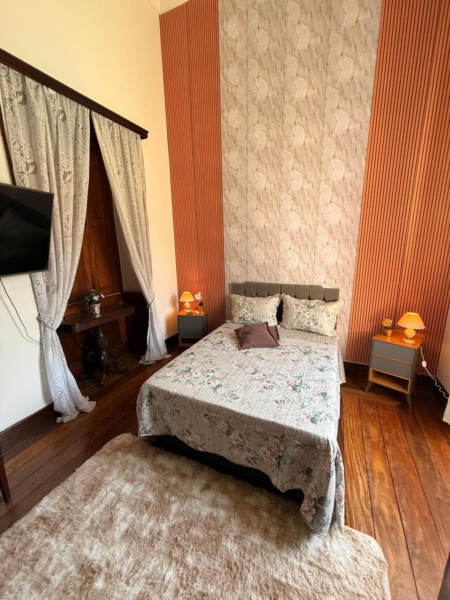Quarto Duplo