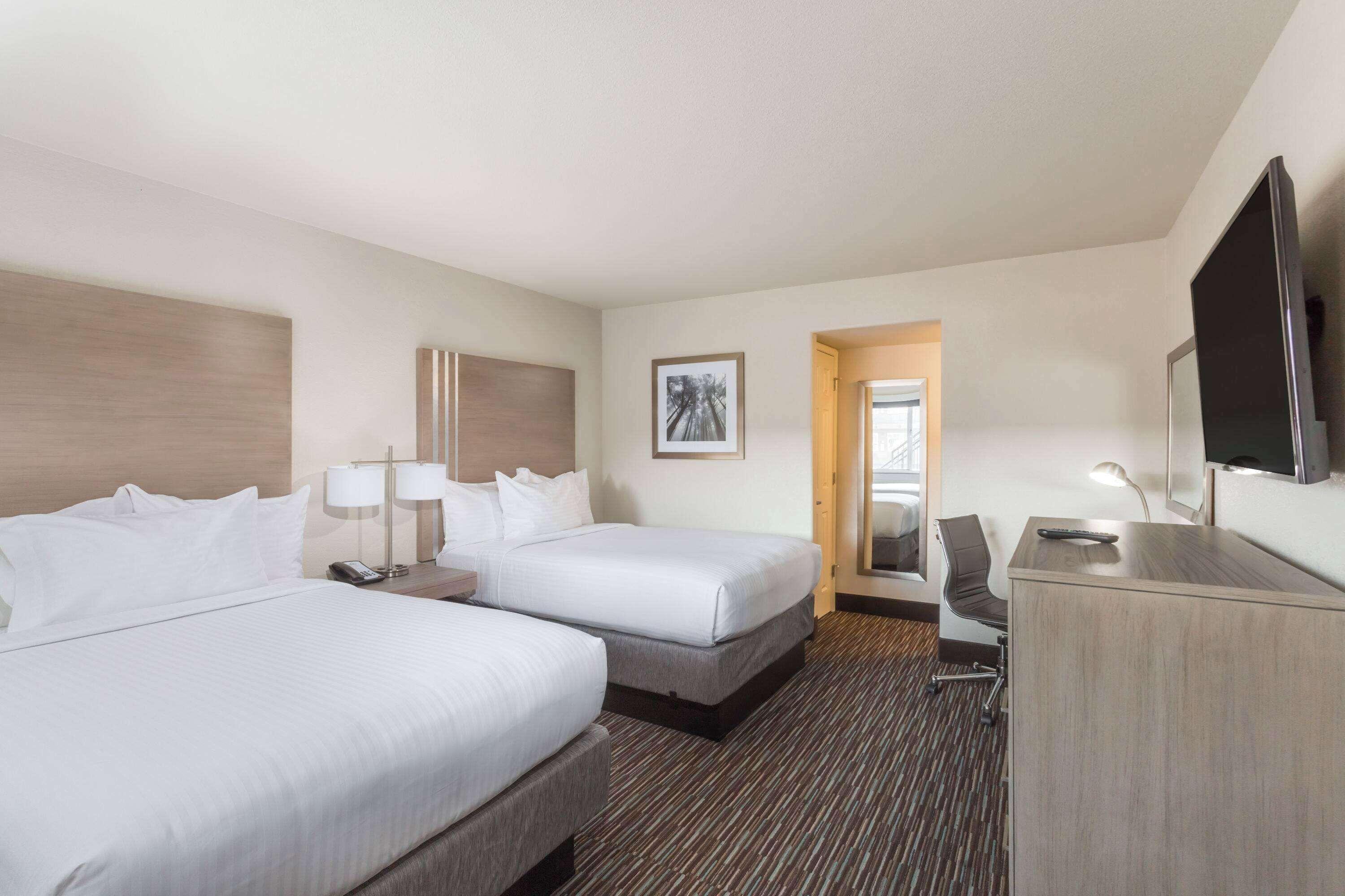 Deluxe Double Room with Two Double Beds - Non-Smoking