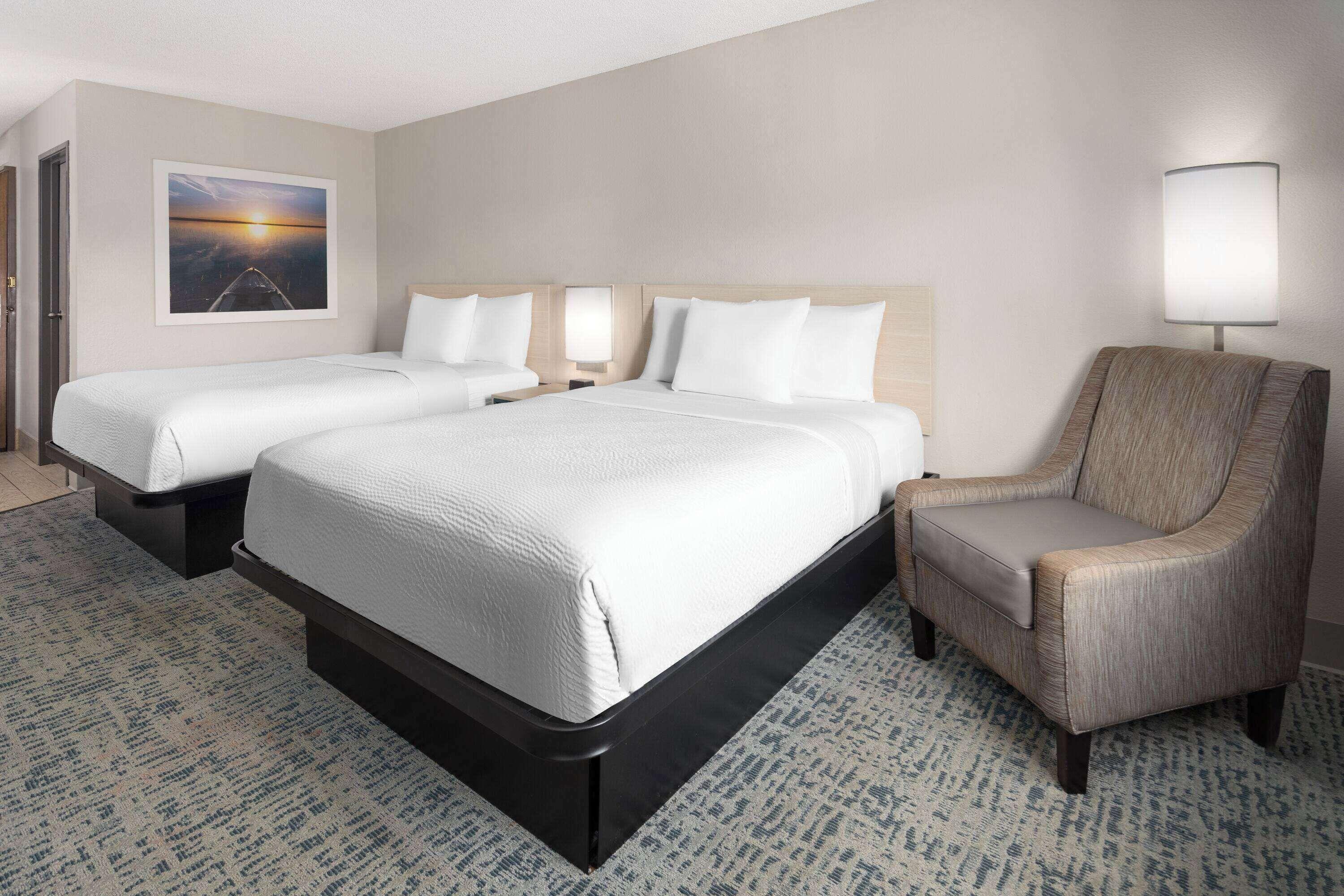 Standard Queen Room Two Queen Beds Non-Smoking