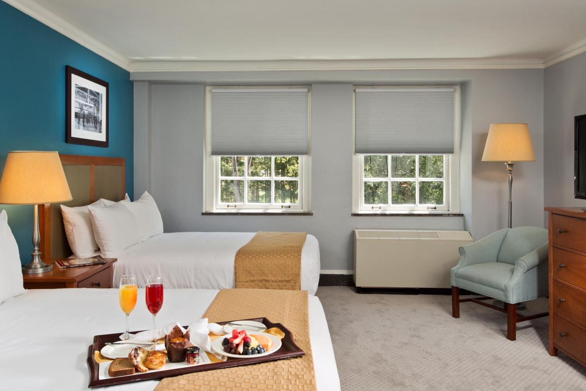 Standard Queen Room Two Queen Beds