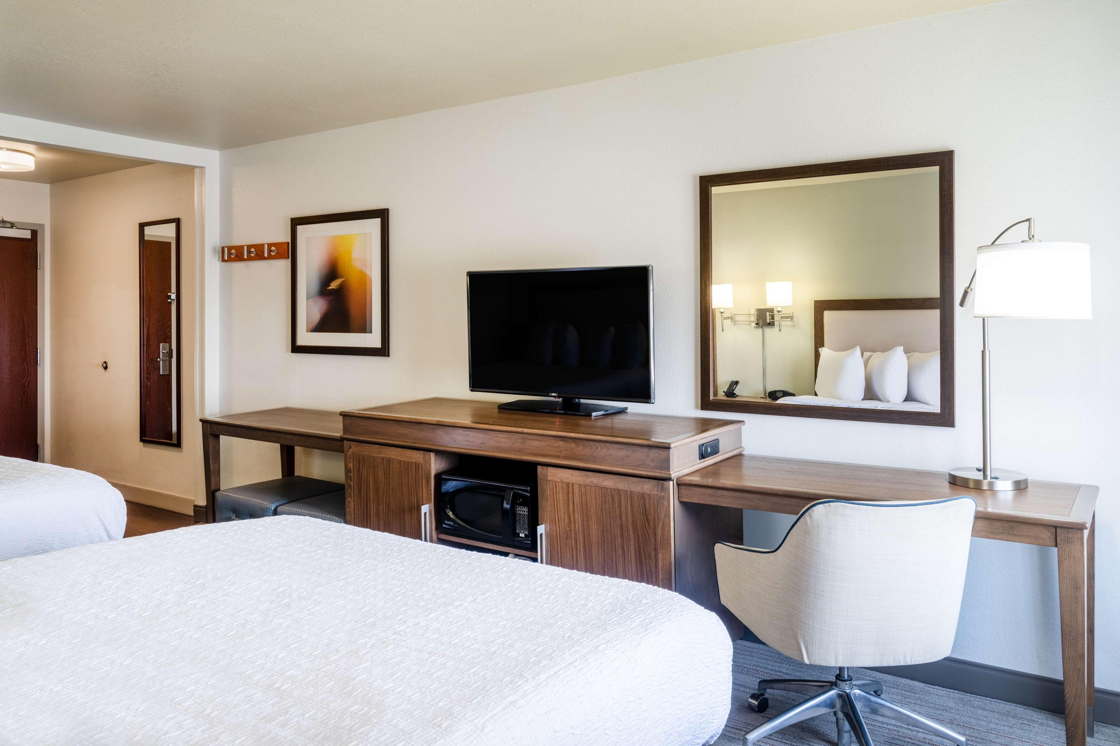Queen Room Two Queen Beds