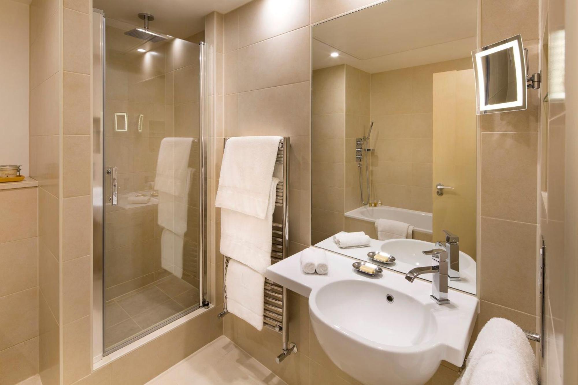 One-Bedroom City Suite