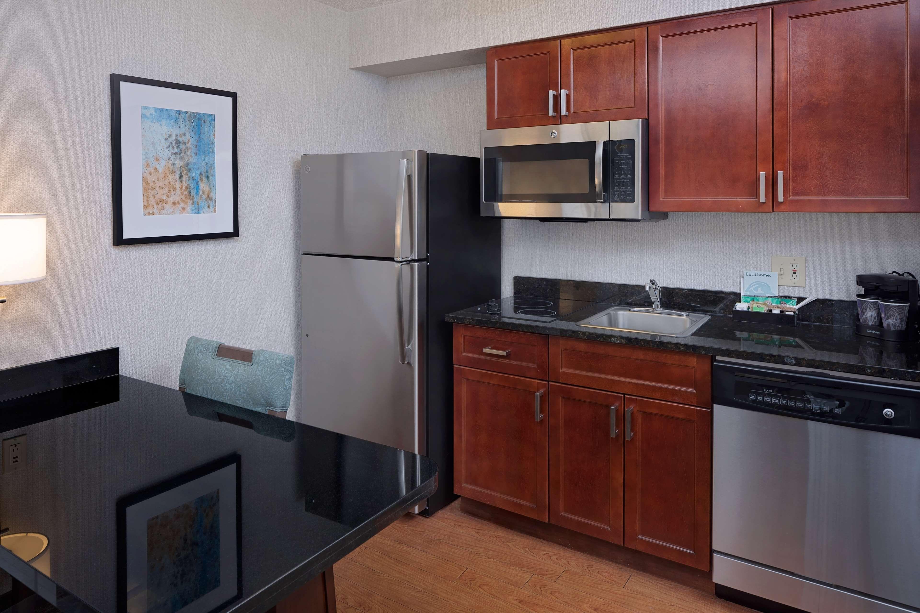 One-Bedroom King Suite