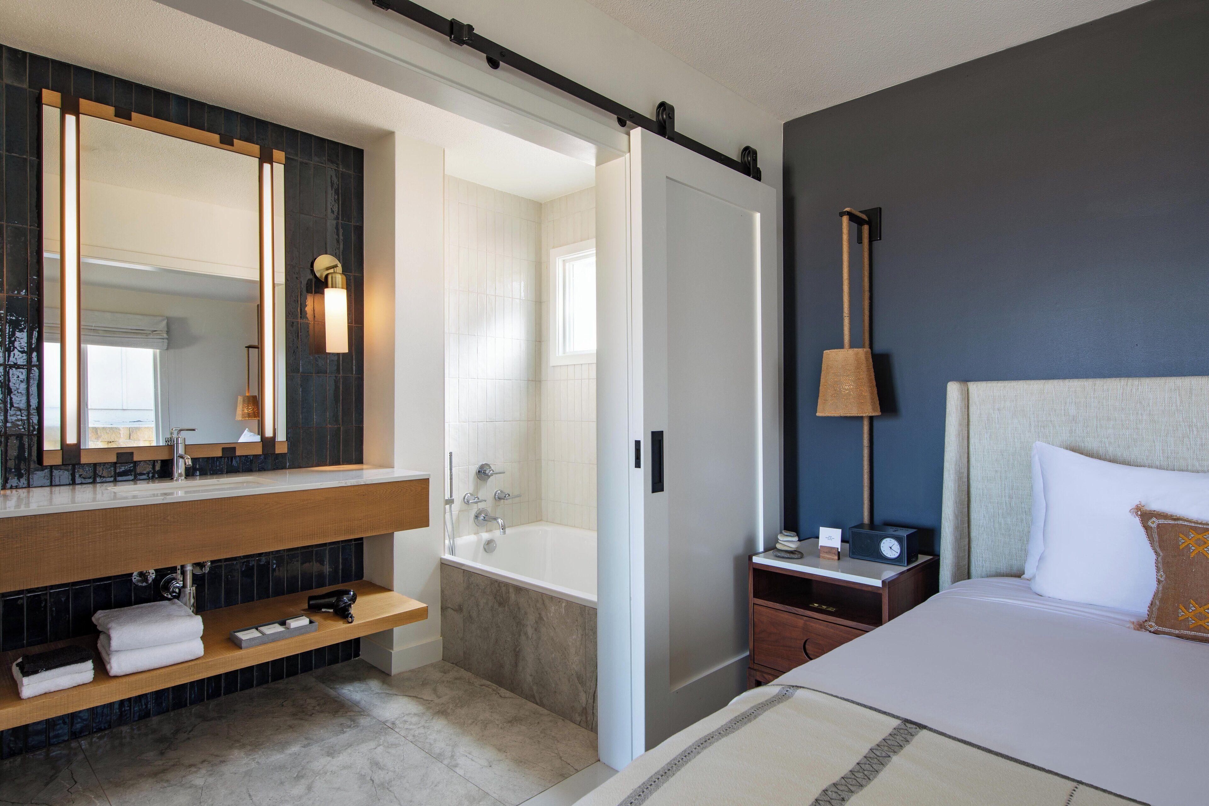Coastal View Suite