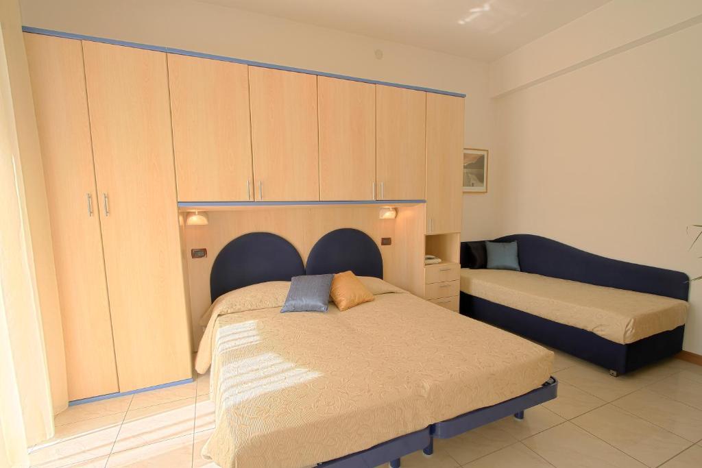 Double or Twin Room Balcony,17186996:JPEG