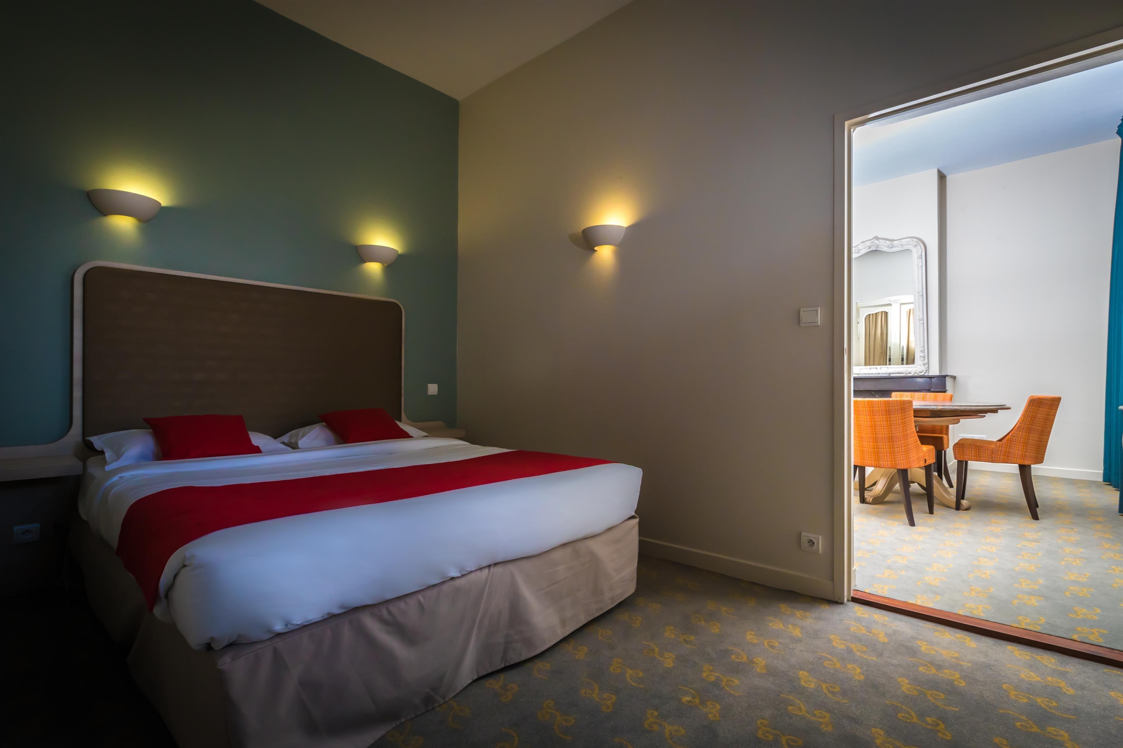 Queen Suite