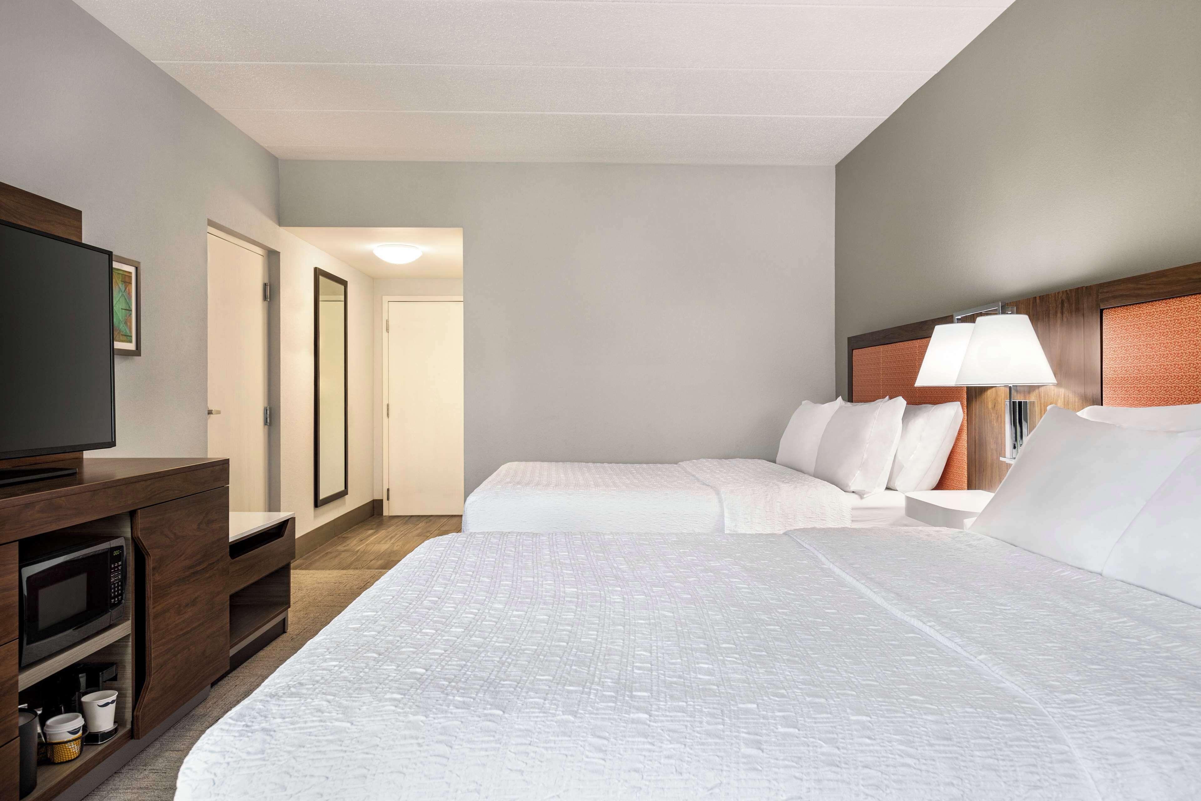 Room Two Queen Beds Non-Smoking