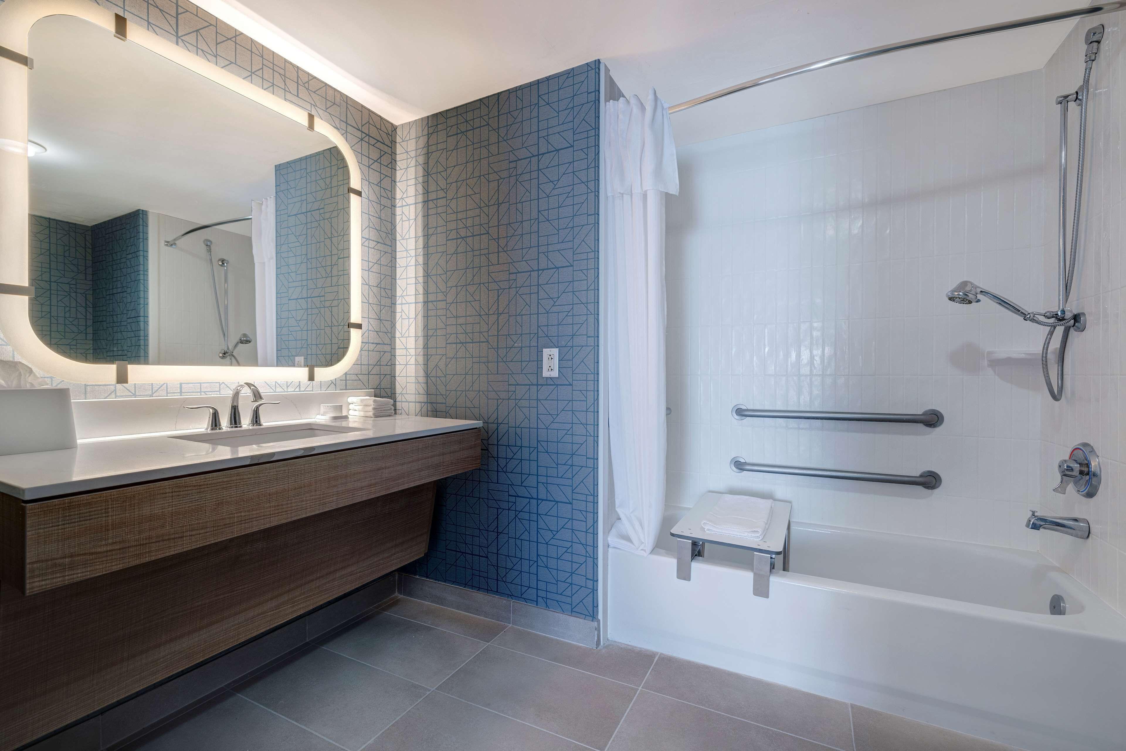 King Studio Disability Access or Bath Tub