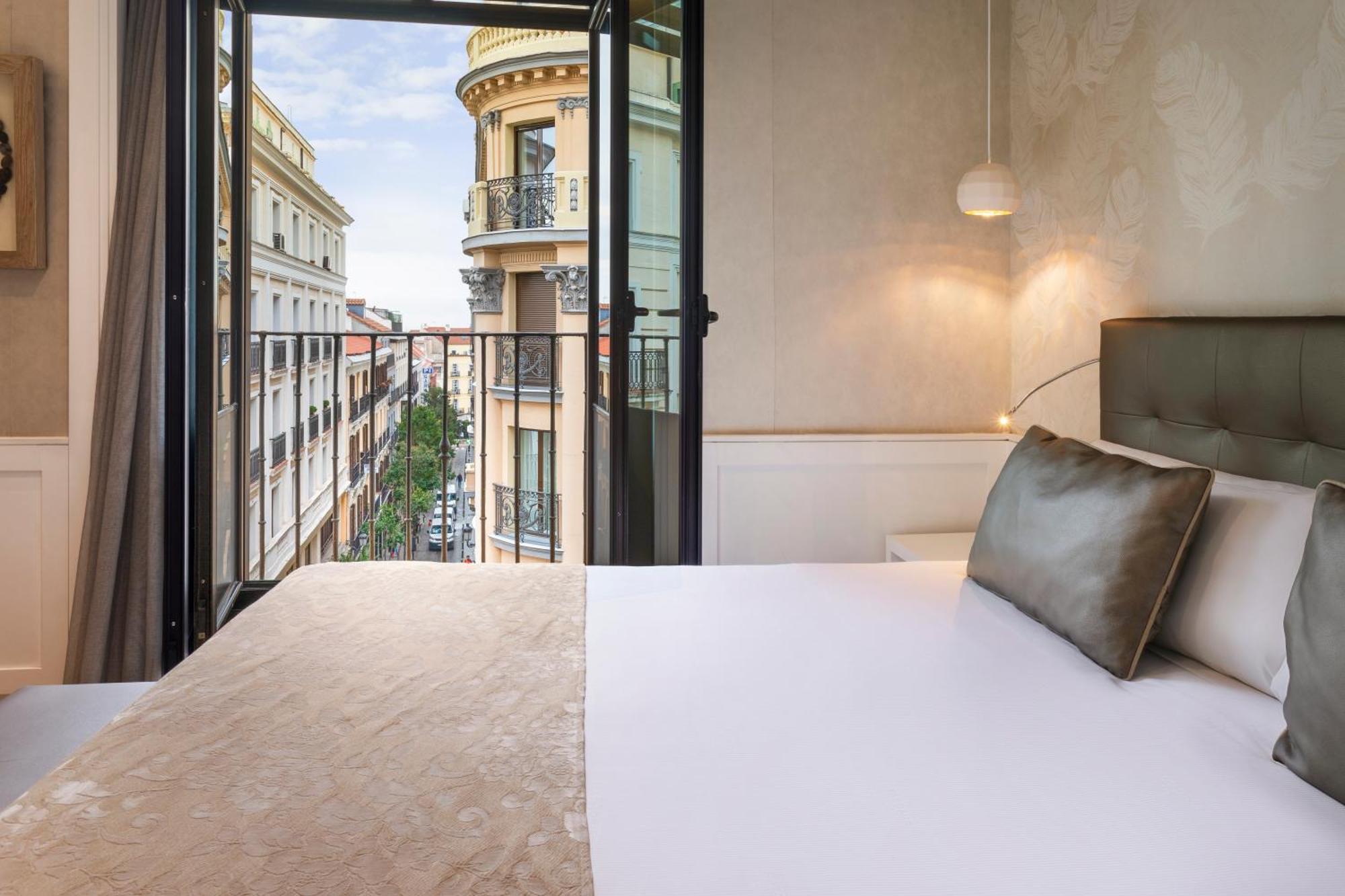 Double or Twin Room Street View
