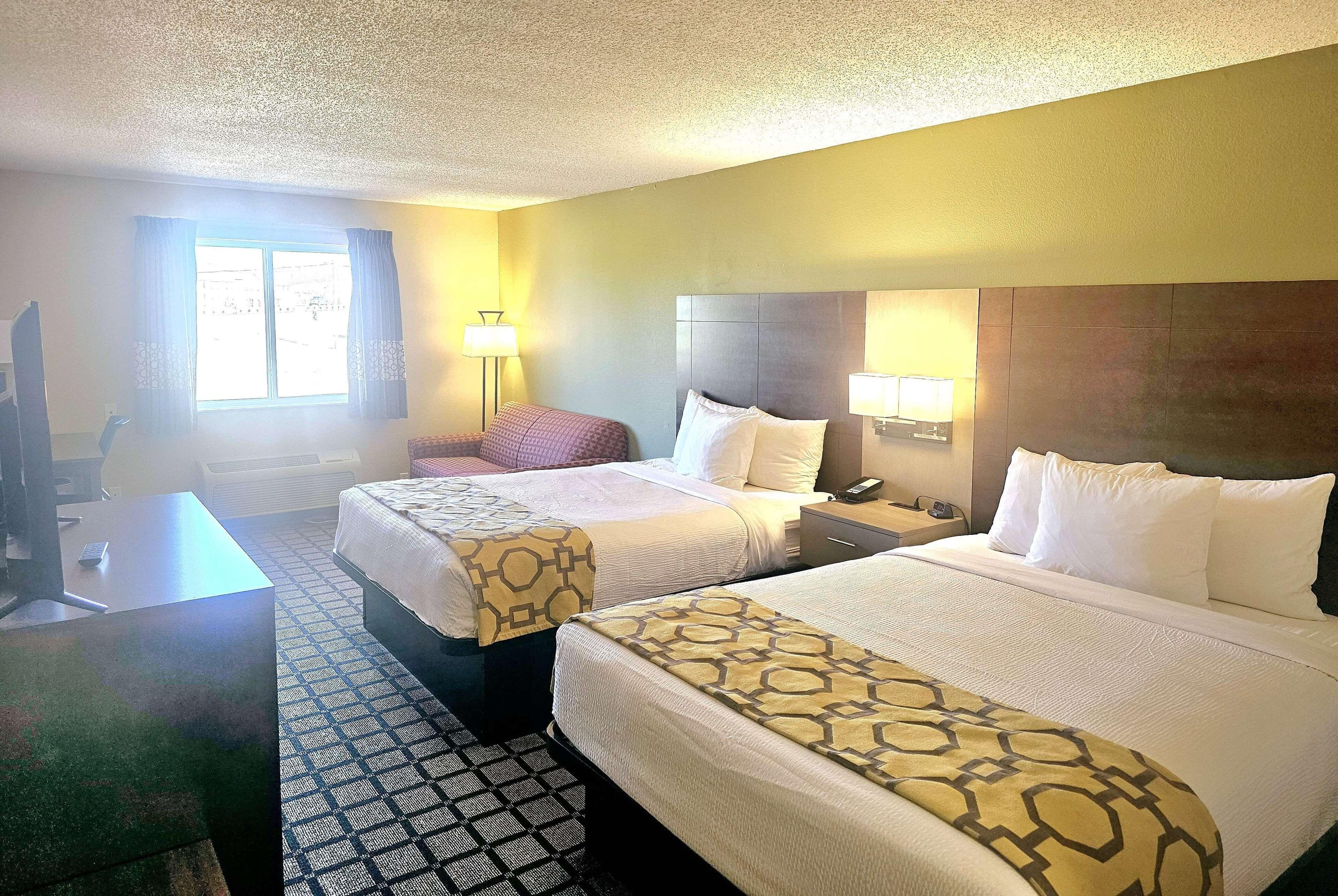 Queen Room Two Queen Beds Non-Smoking