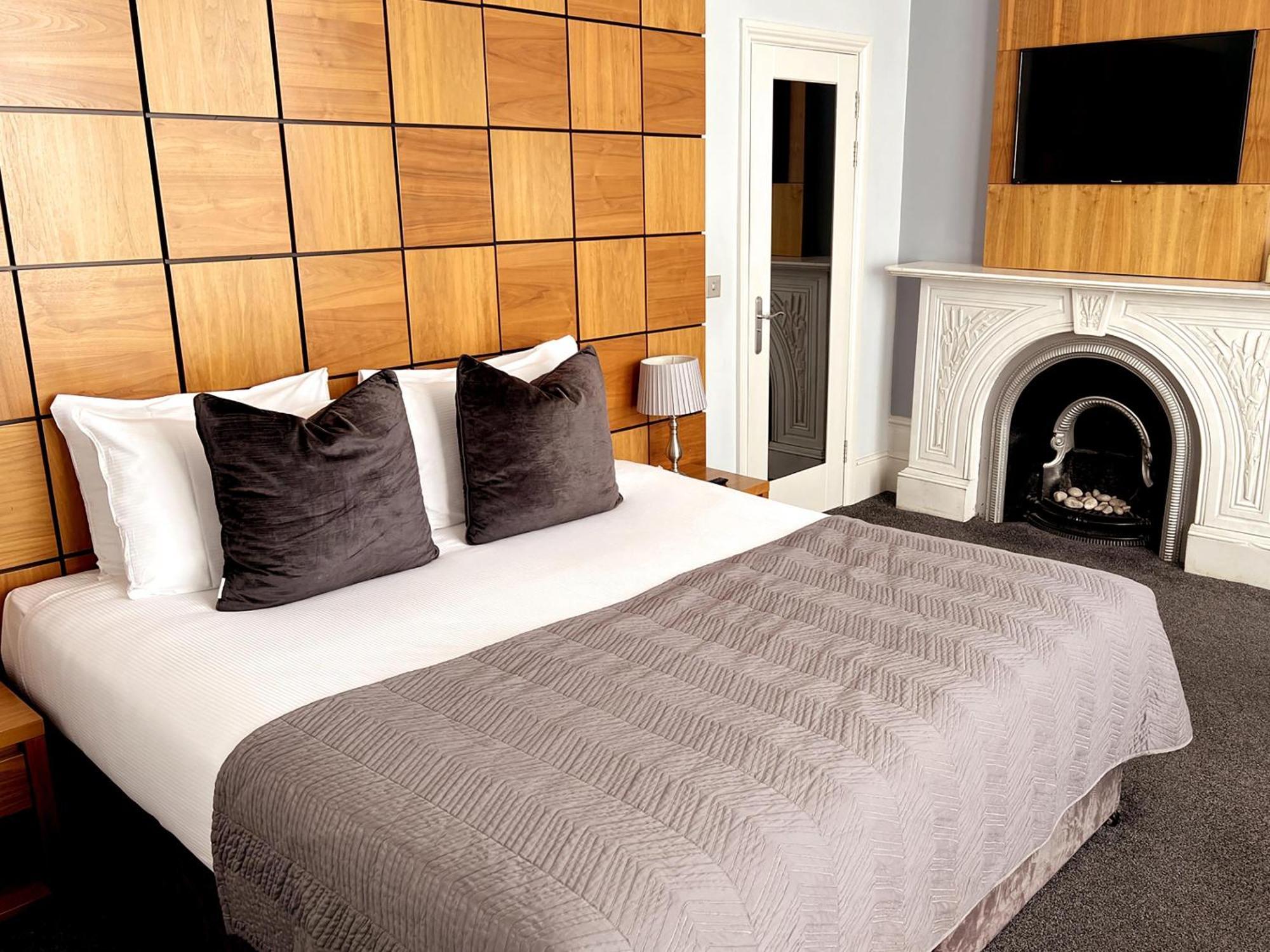 Junior King Suite