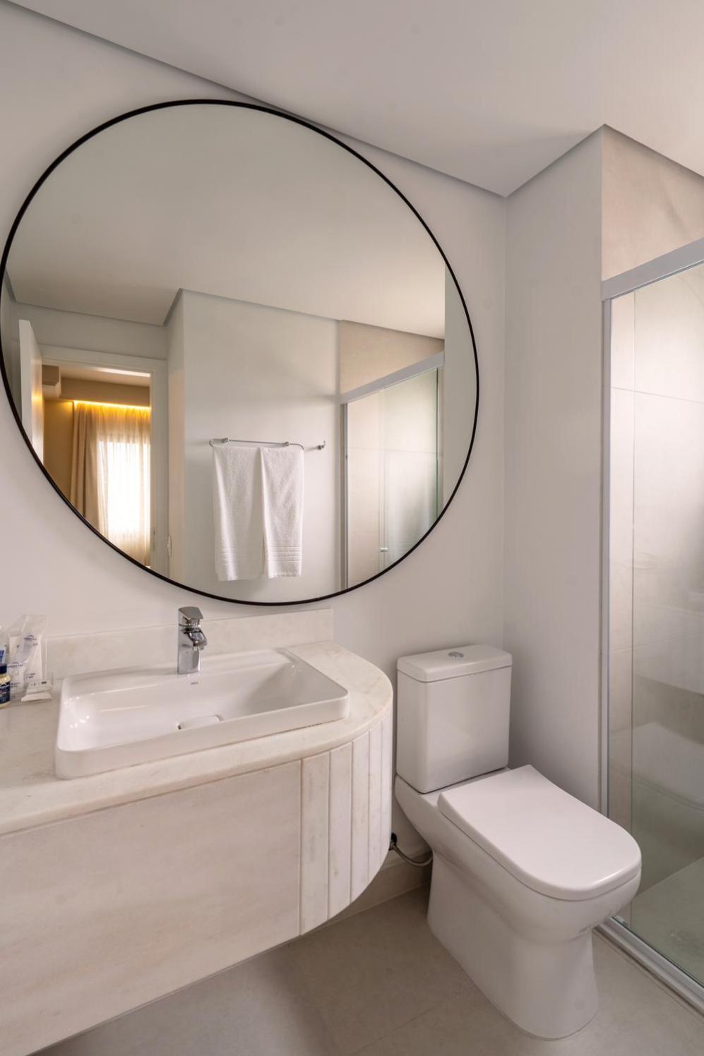Executive Suite,1710591026:JPEG