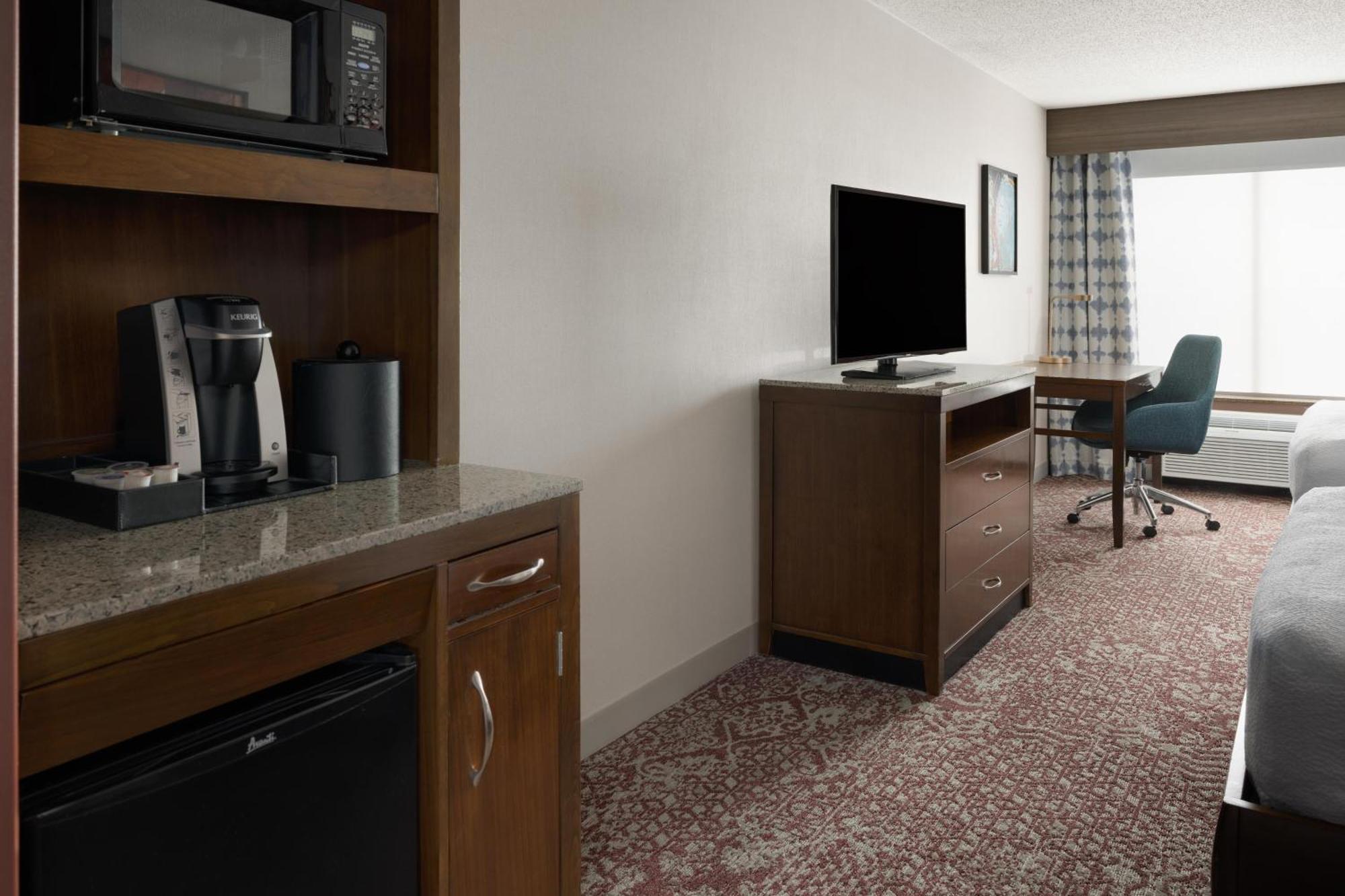 Queen Room Two Queen Beds Mobility Access