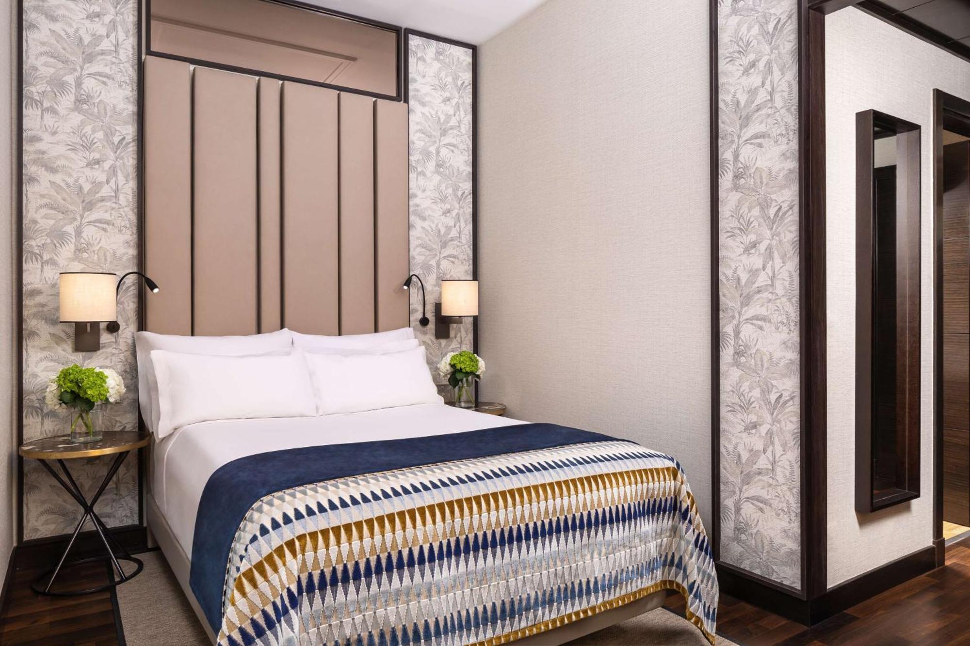Deluxe Single Room