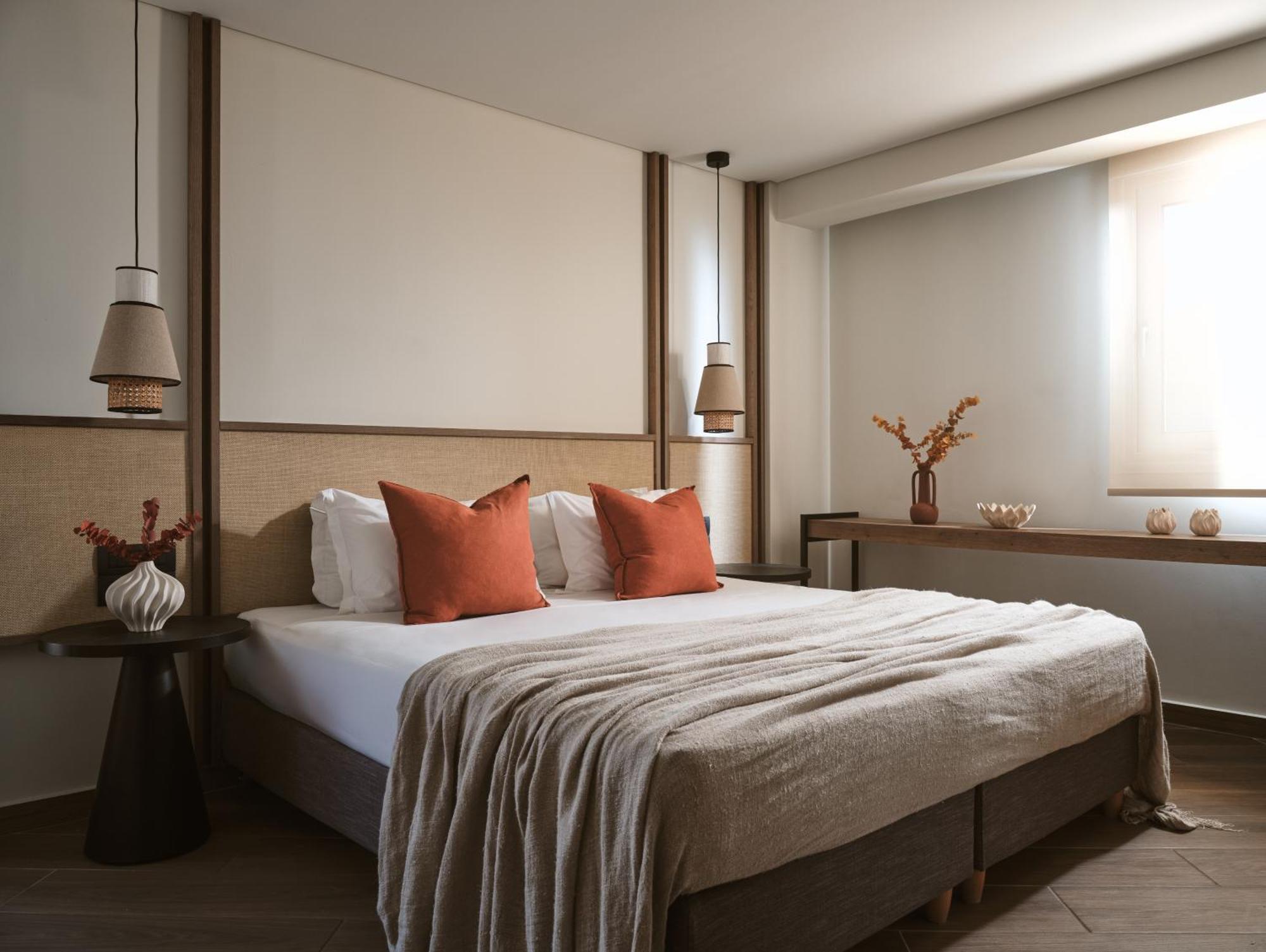 Deluxe King Suite