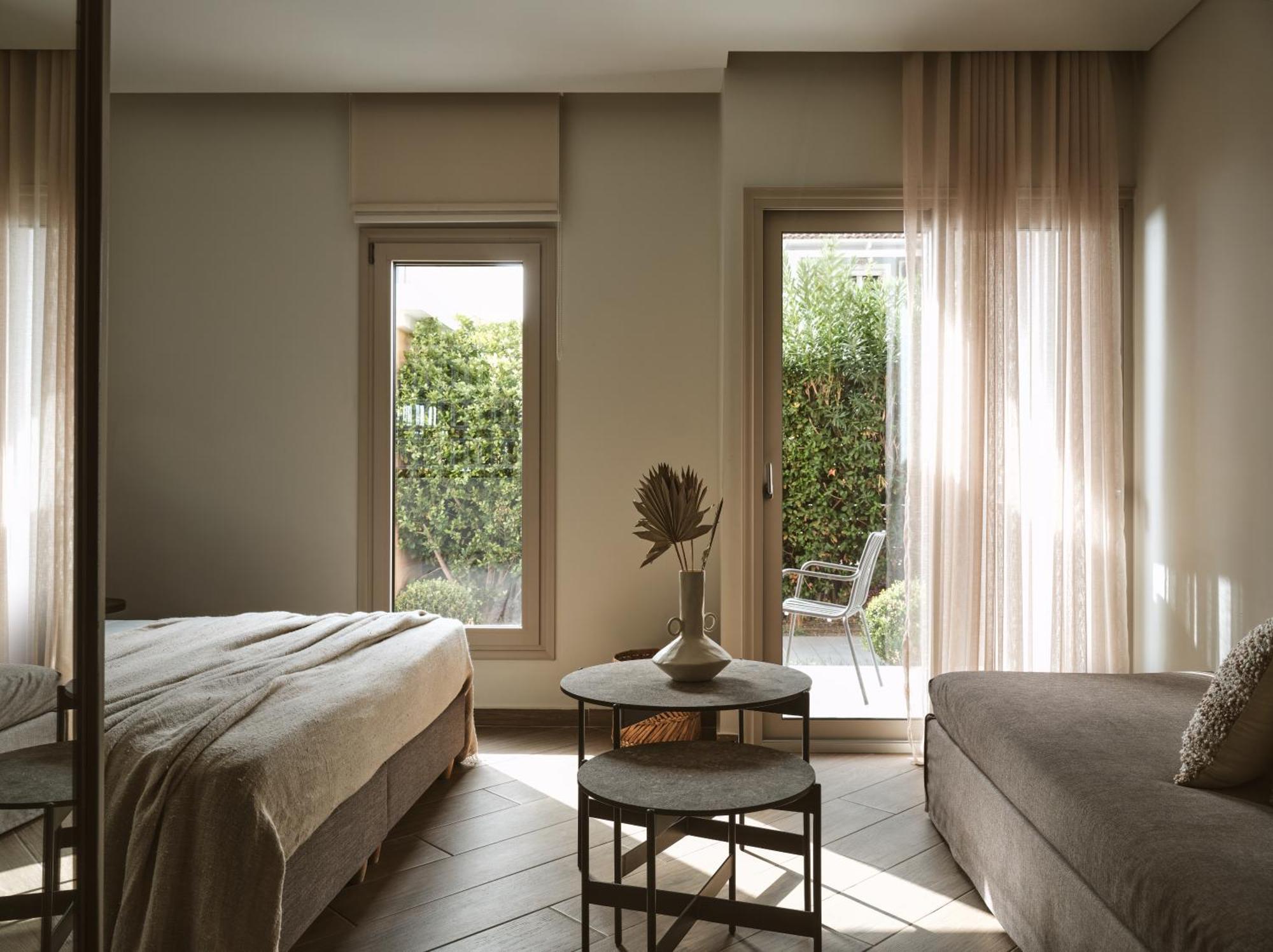 Deluxe King Suite