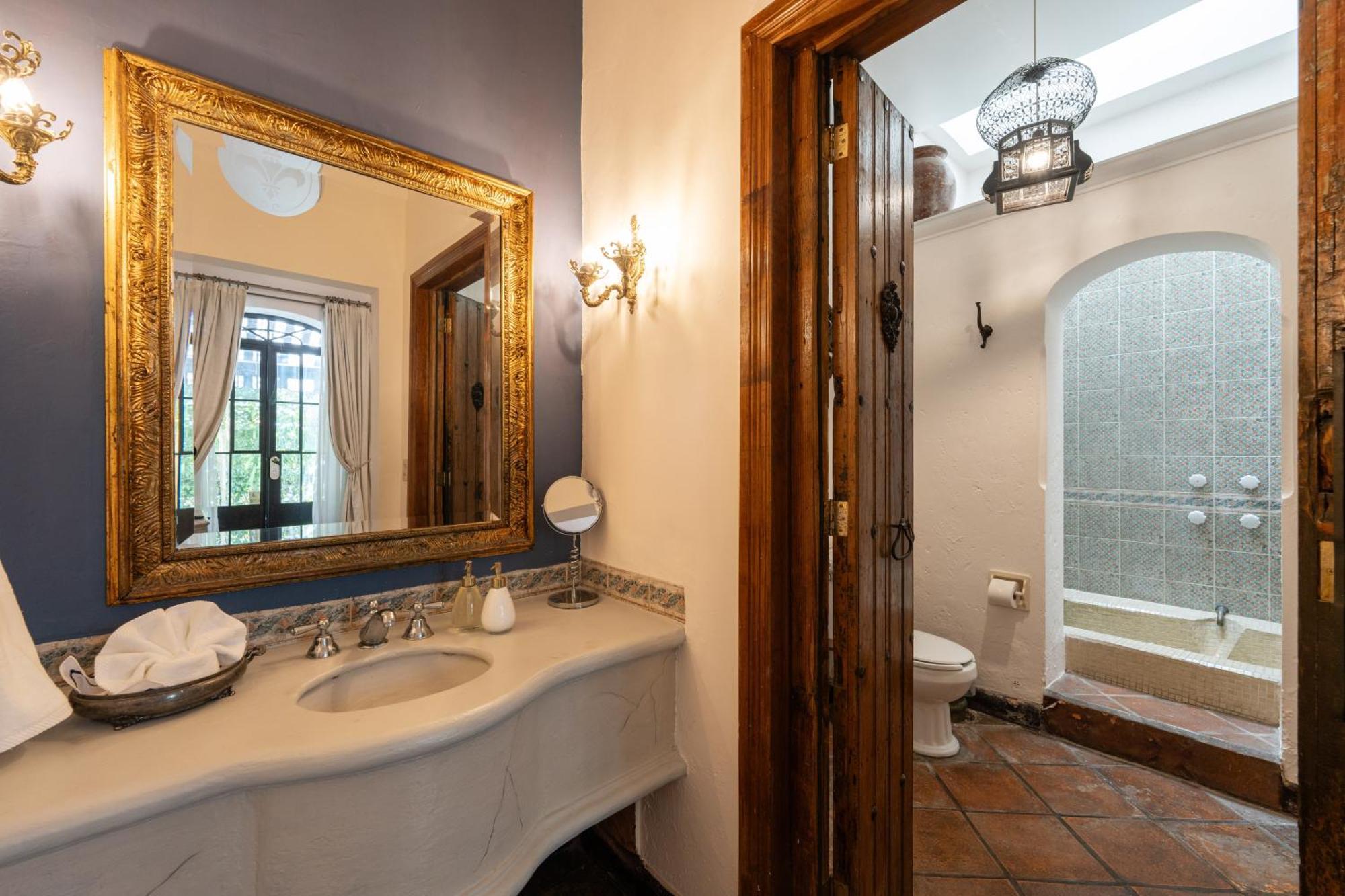 Suite with Garden View