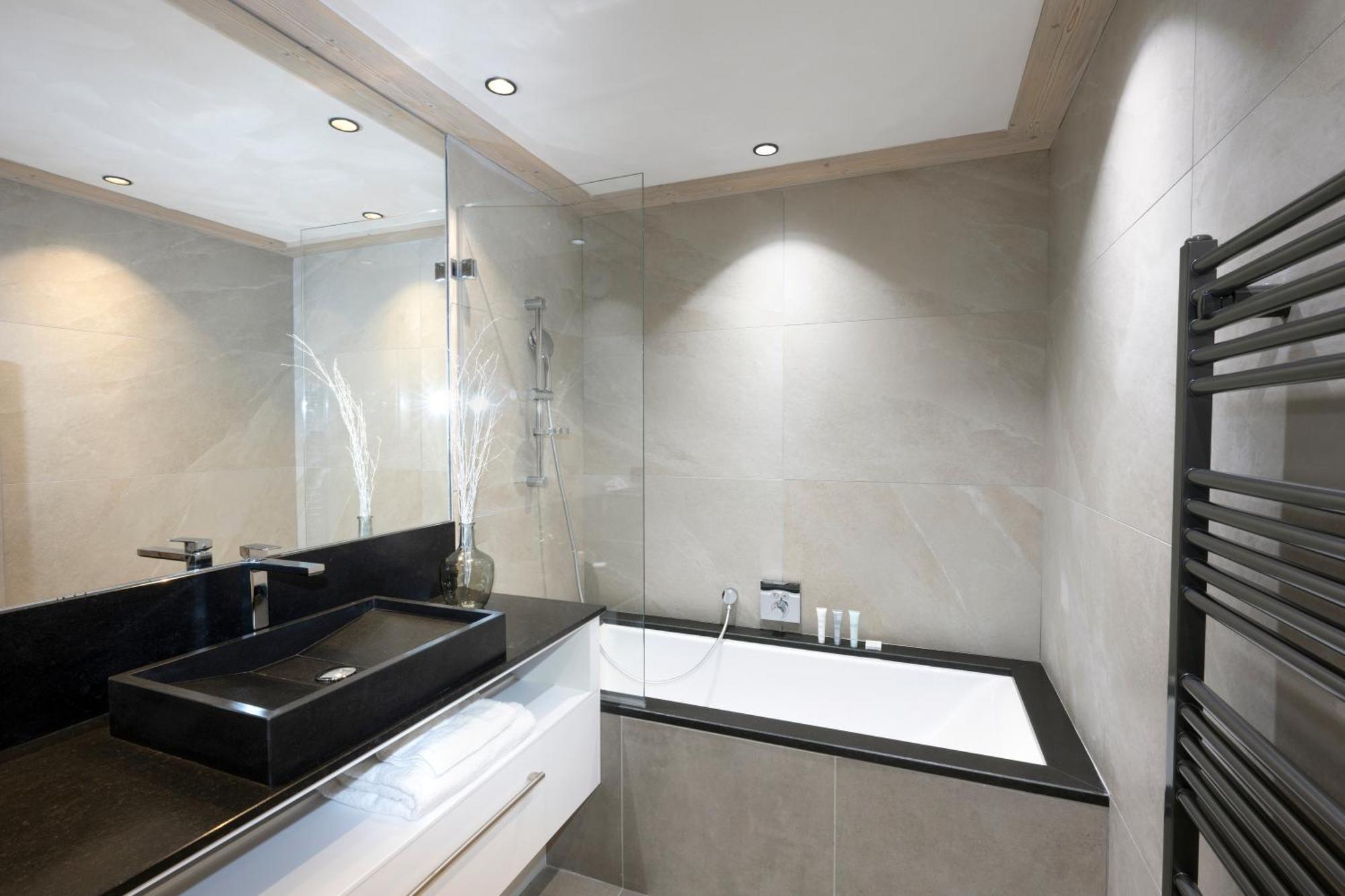 Two bedroom Prestige apartment Spa Access