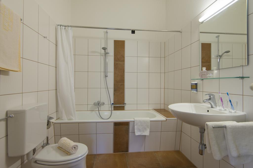Basic Dreibettzimmer