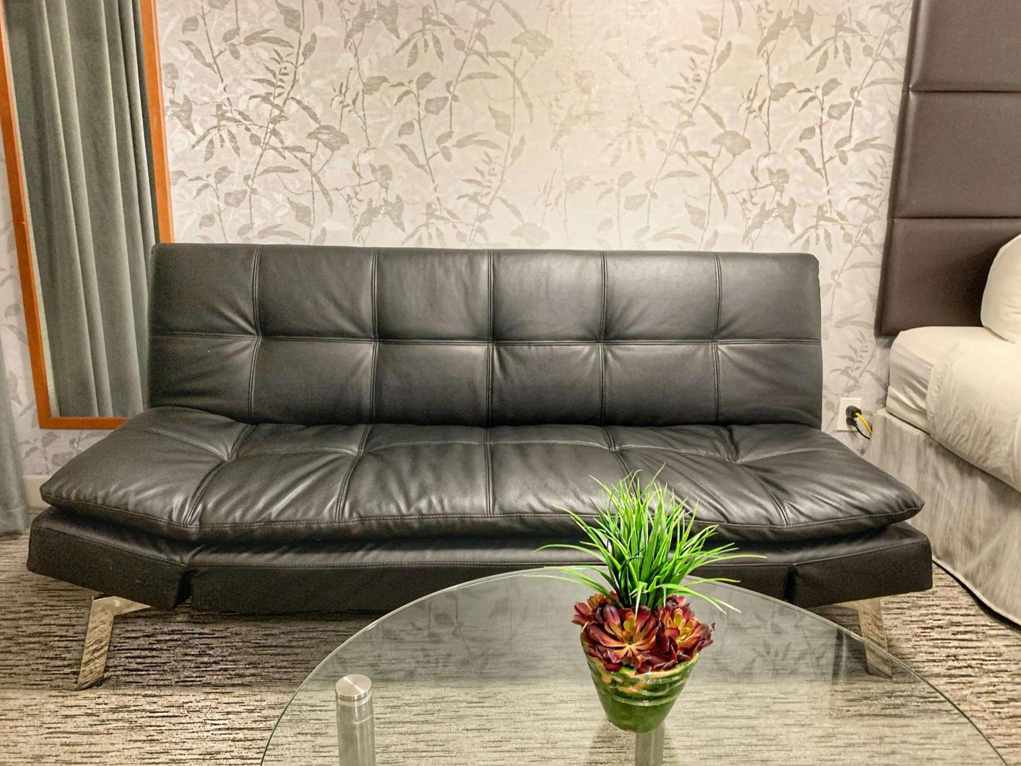 Large Queen Room Two Queen Beds Rain Shower Non-Smoking