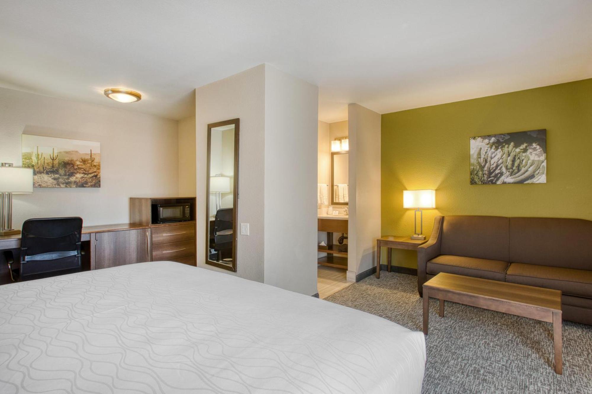 King Room Wet Bar