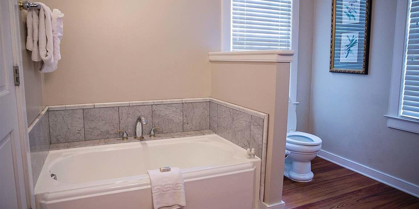 One-Bedroom Cottage