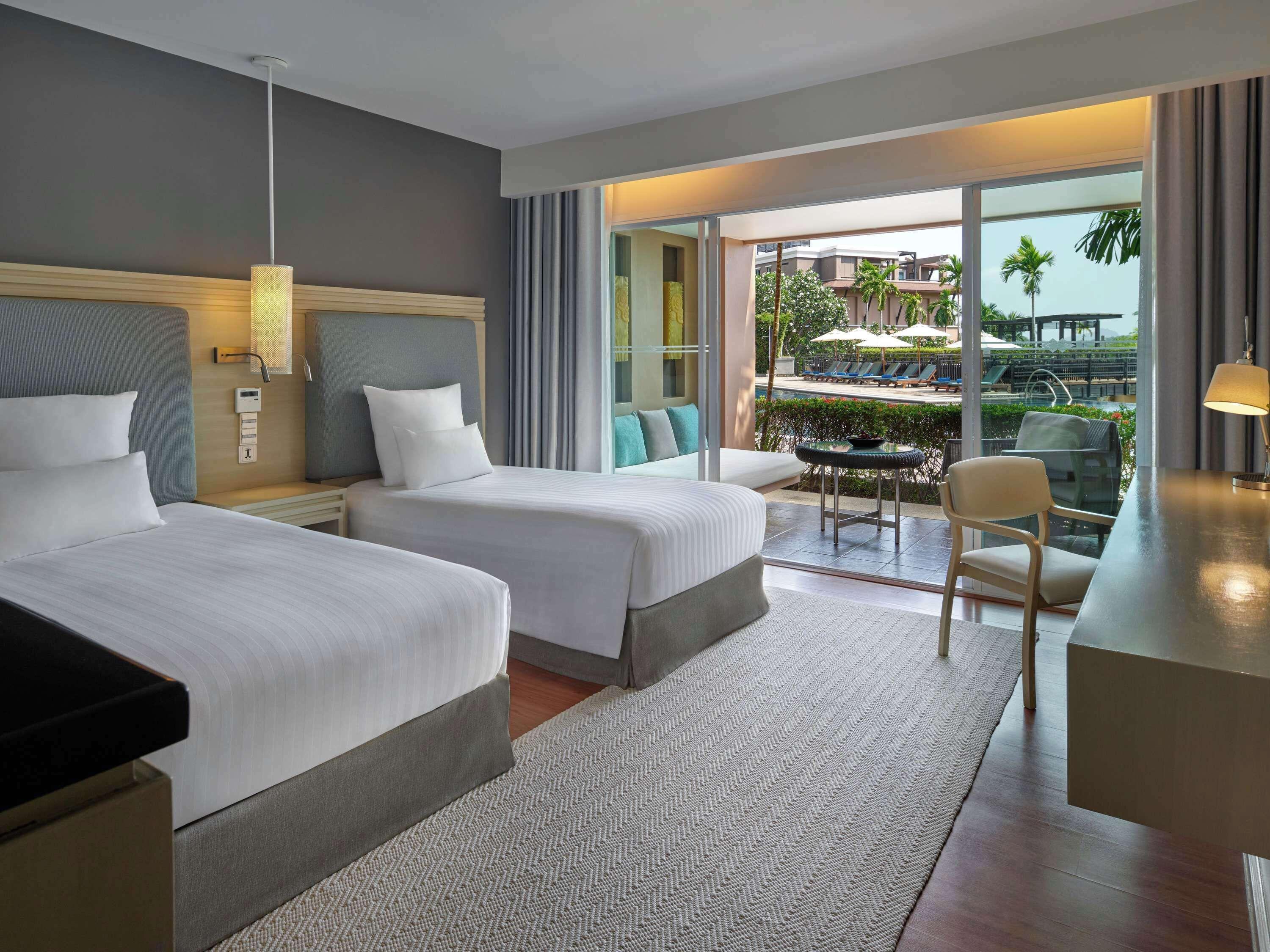 Deluxe Twin Room Balcony View