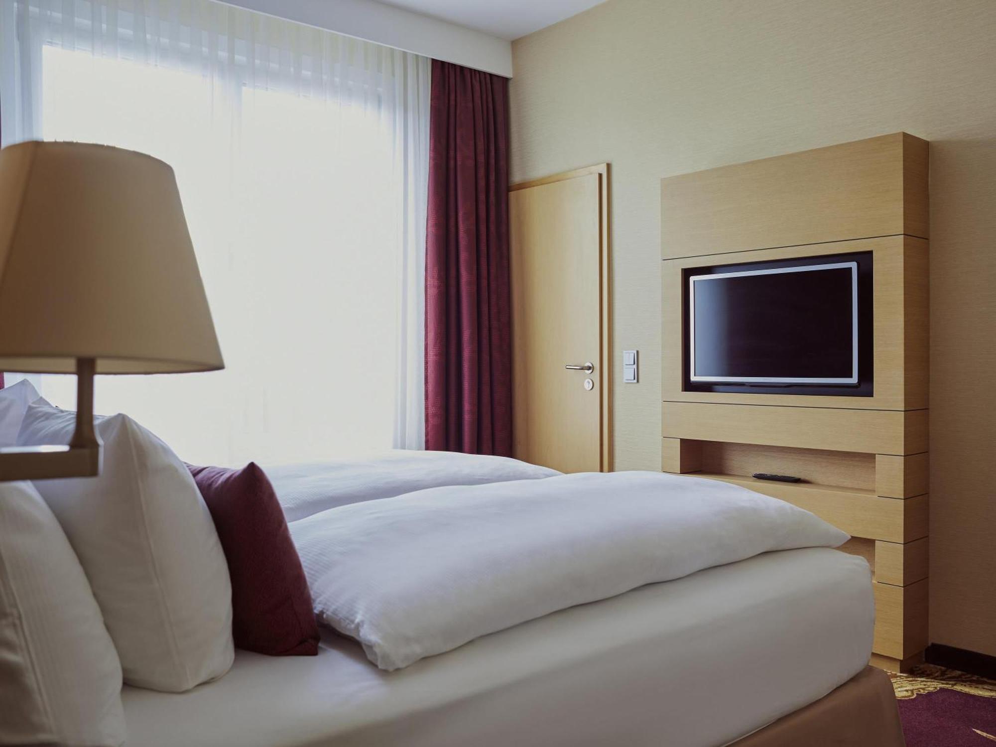 Junior Suite Cathedral View