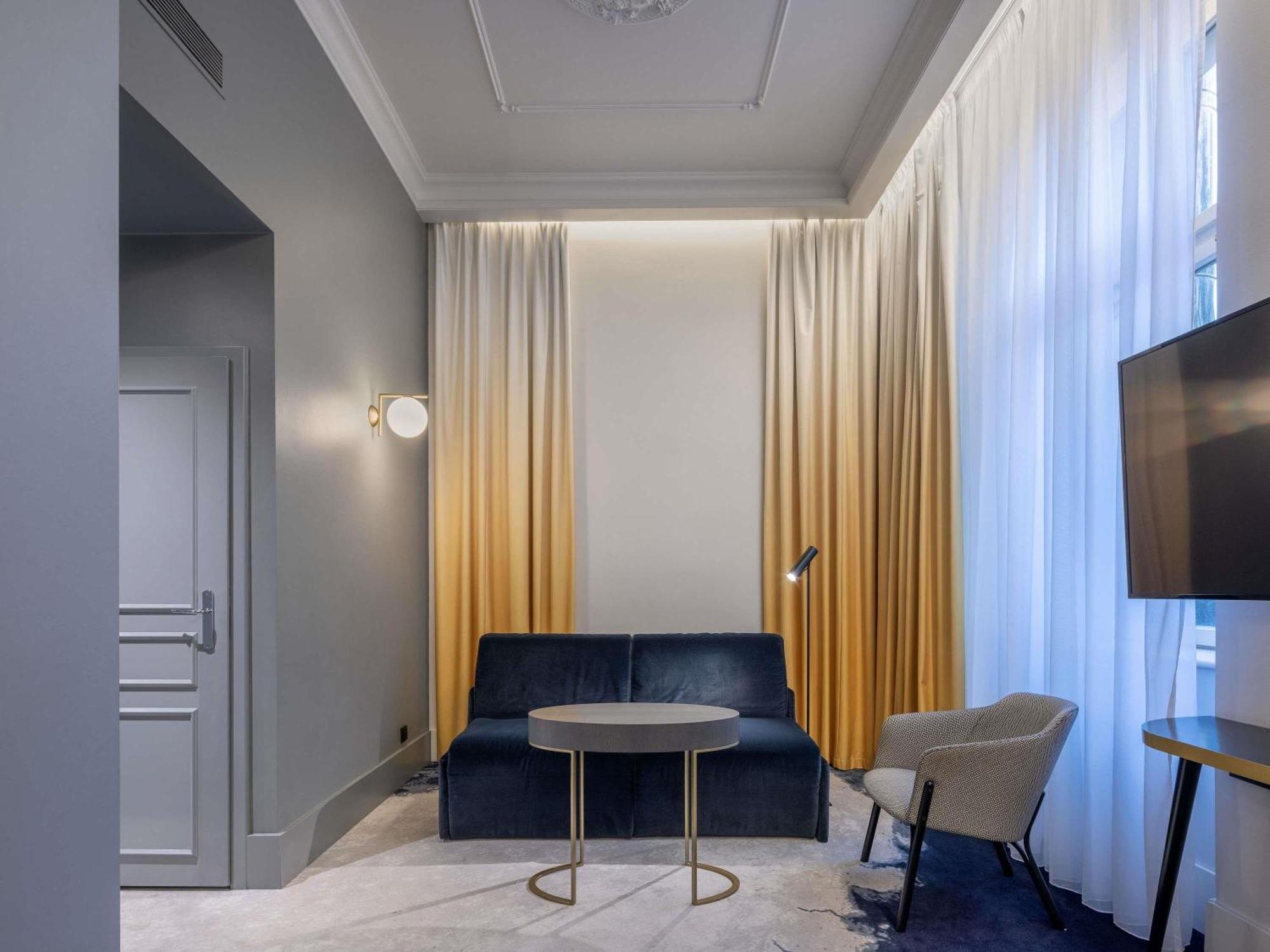 Deluxe Junior Suite