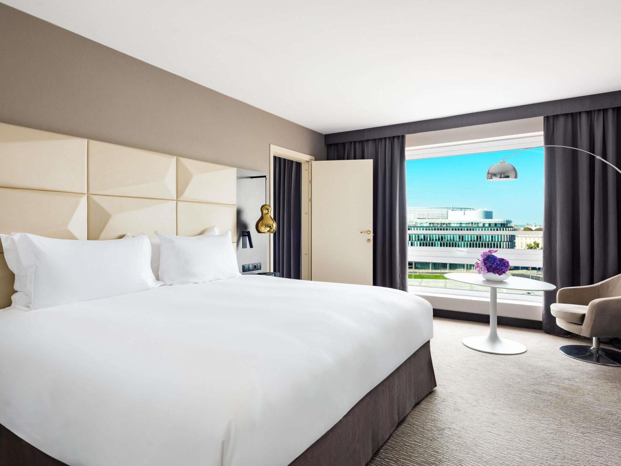 Prestige King Suite,1772881332:JPEG