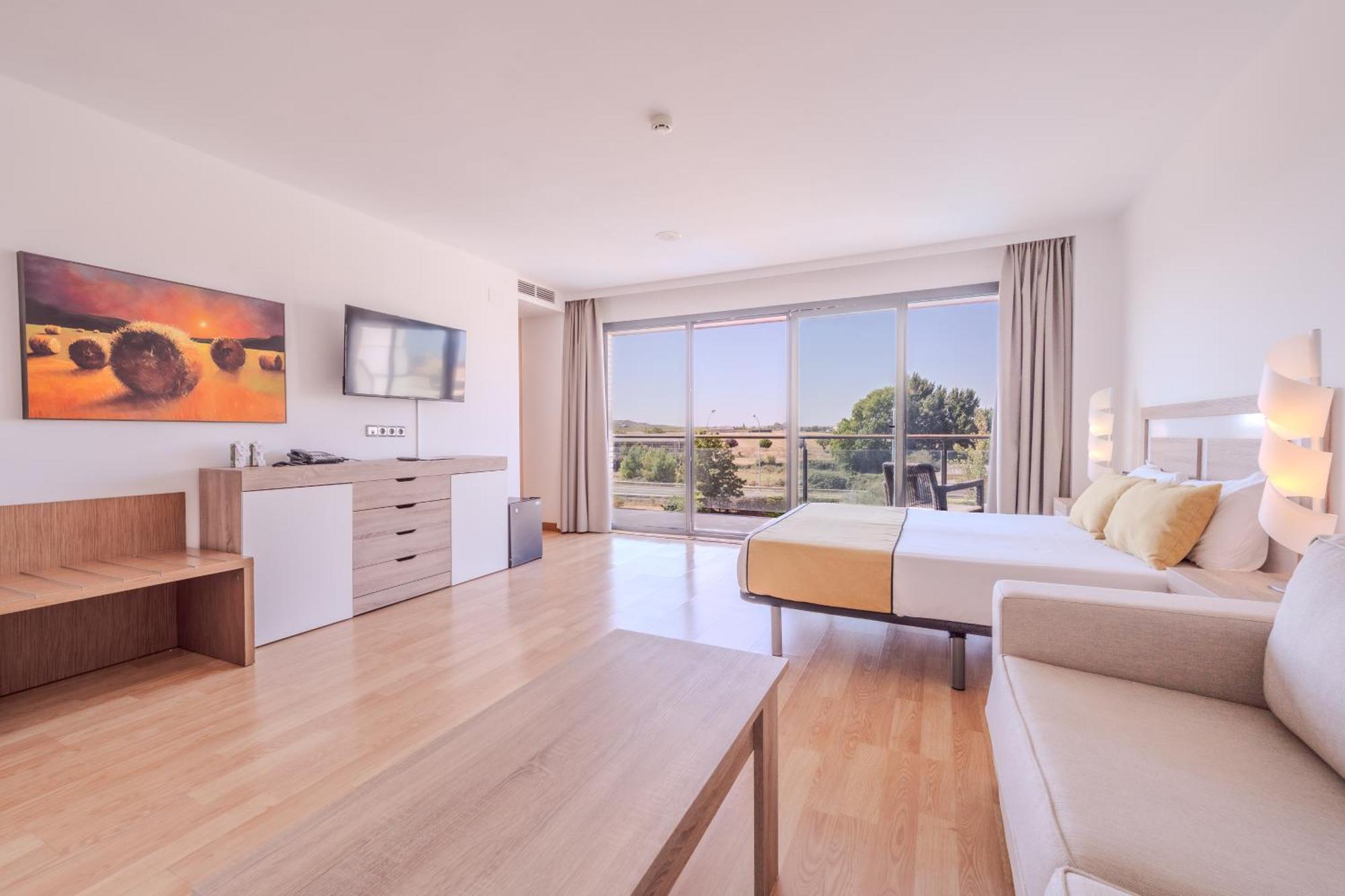 Superior Queen Room