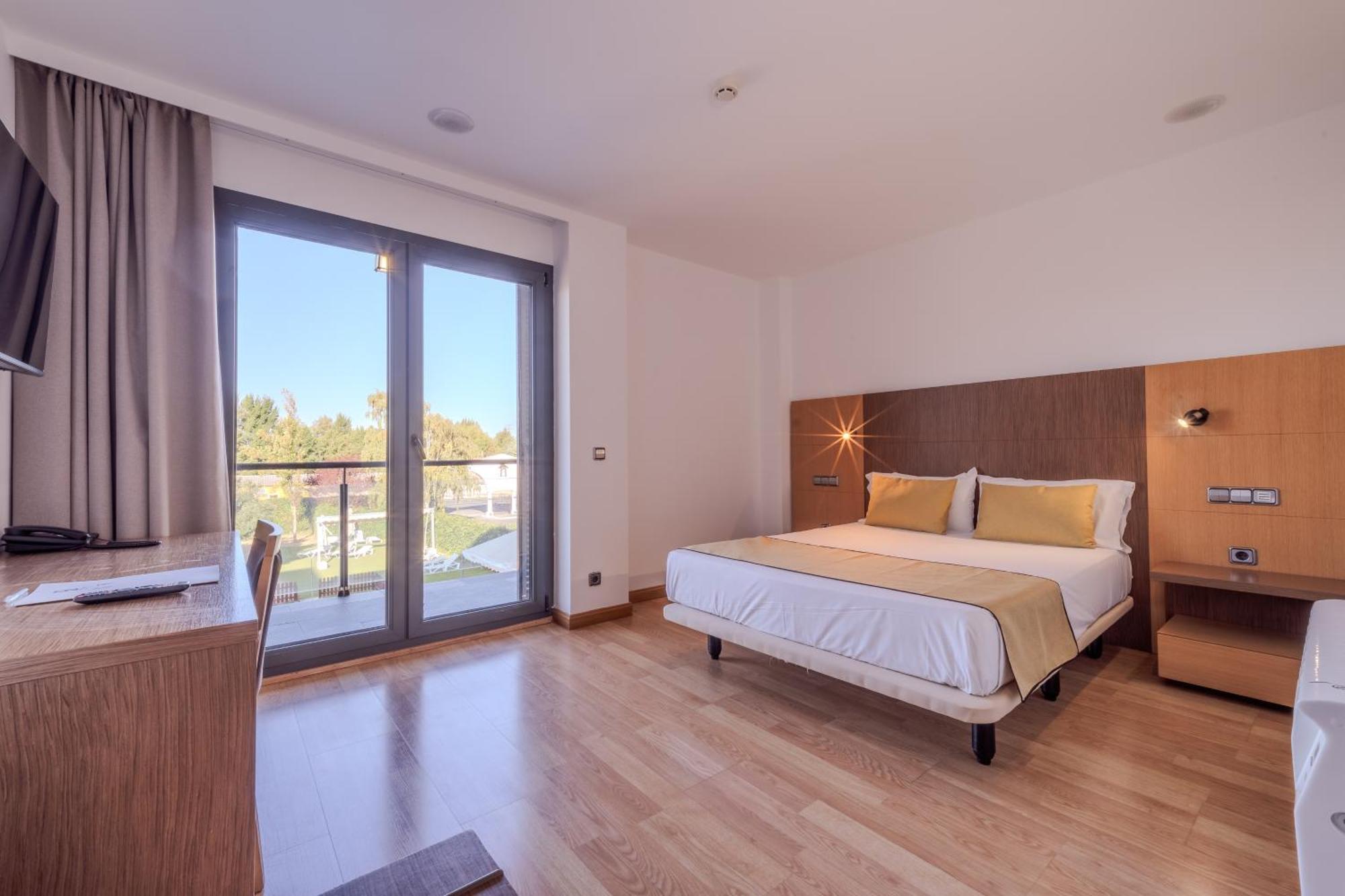 Superior Queen Room