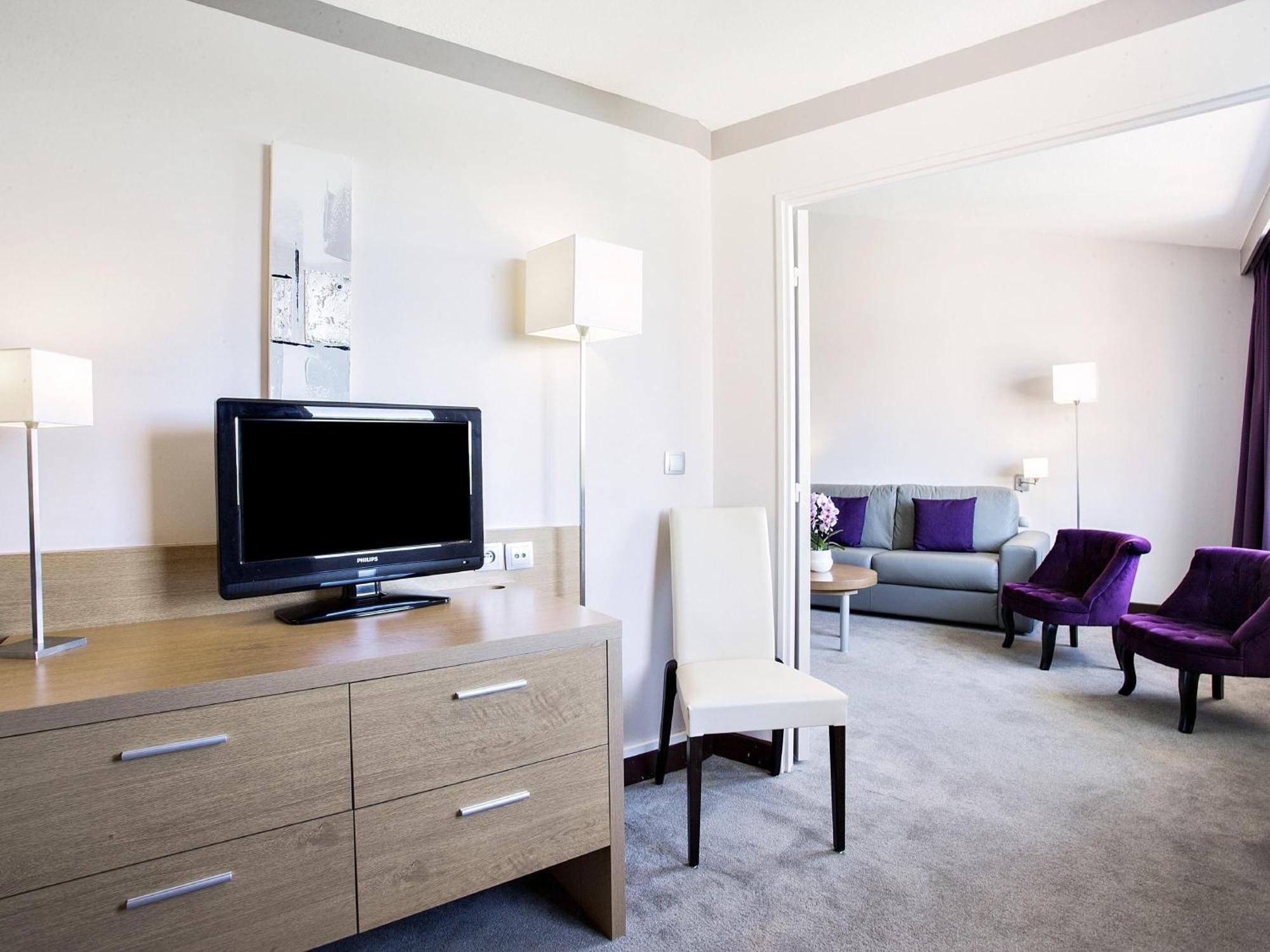 Junior Suite,1716991705:JPEG
