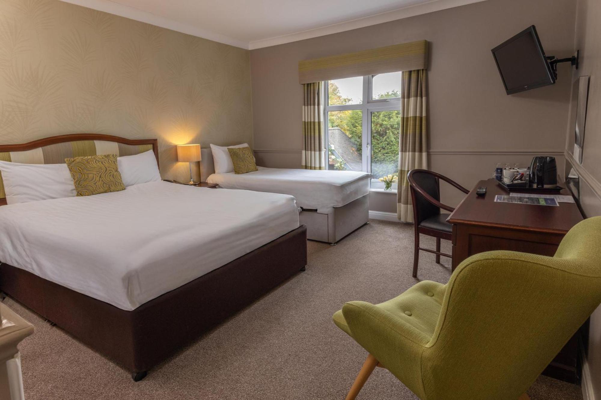 Standard Room with One Double Bed and One Single Bed - Non-Smoking