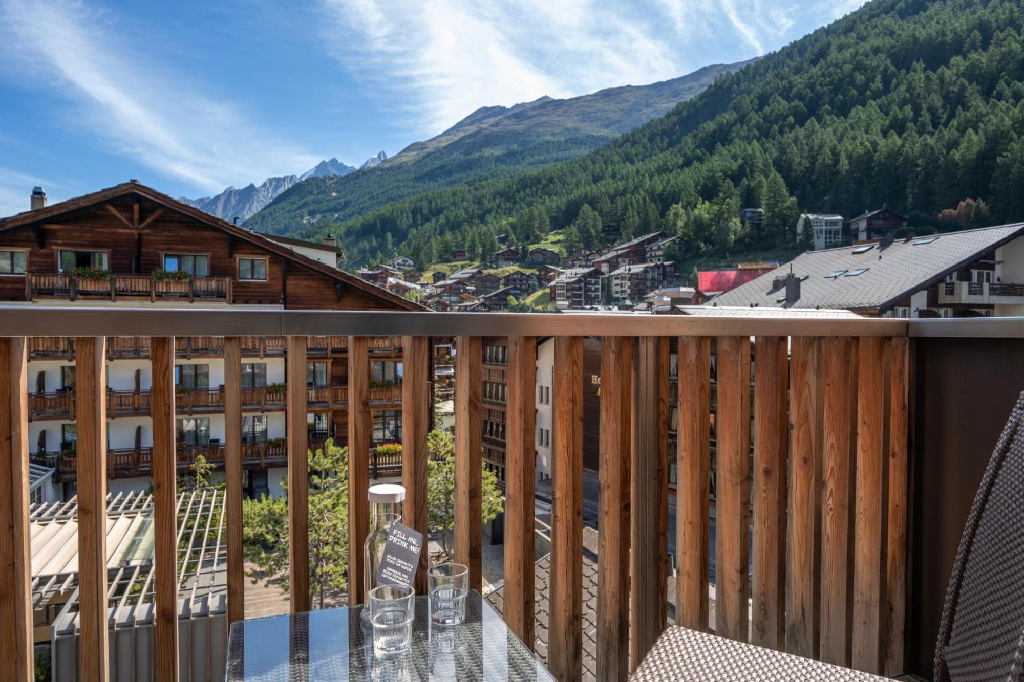 Superior Double Room Mountain View
