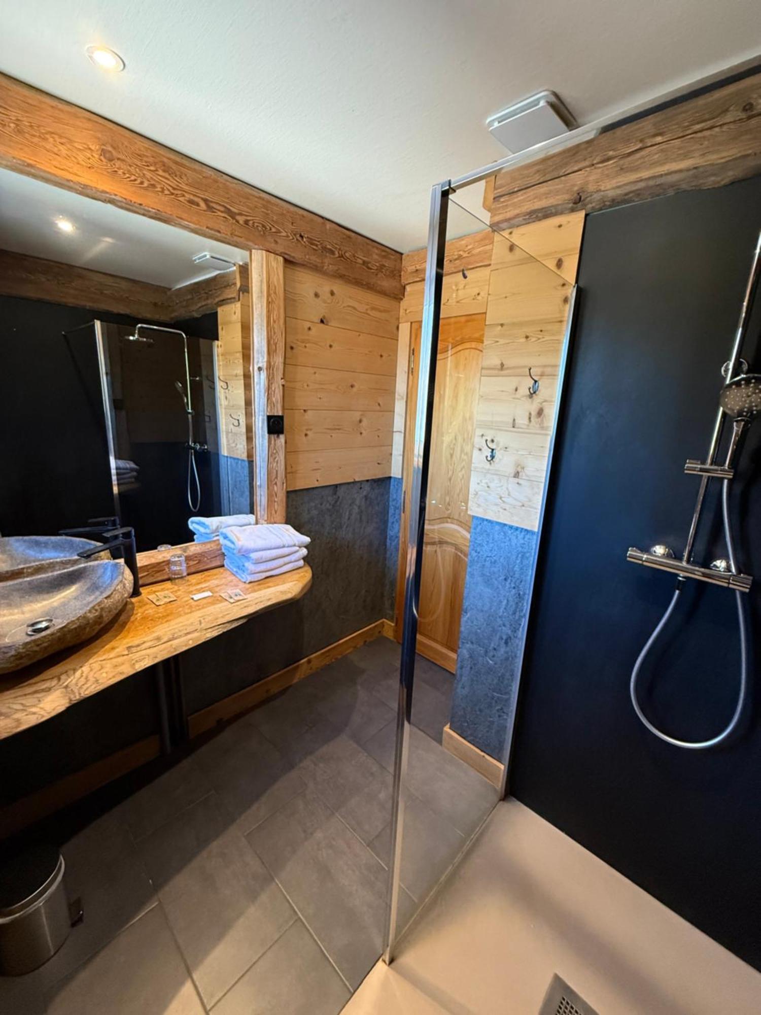 Double Room Lake View