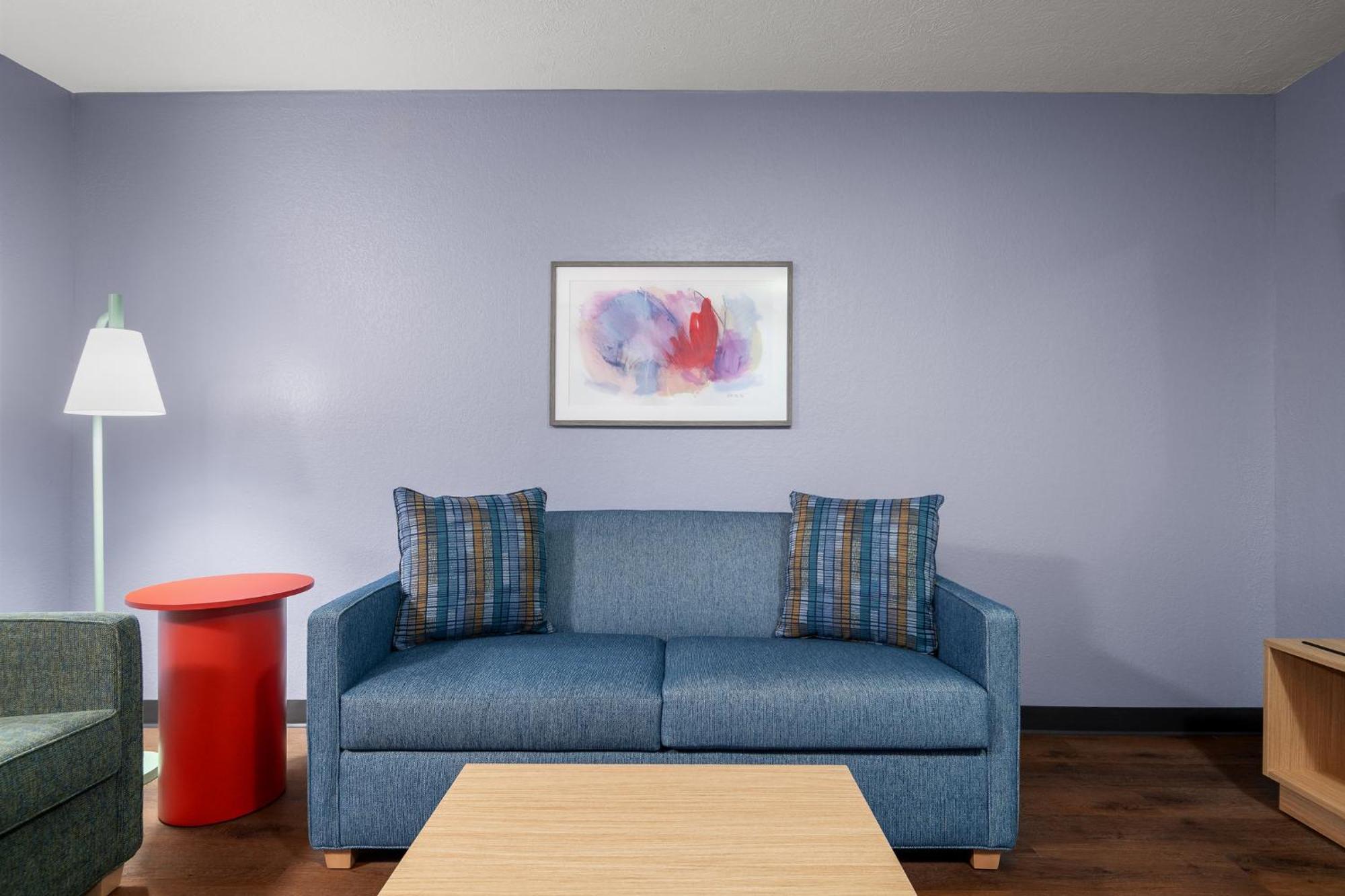 One-Bedroom King Suite